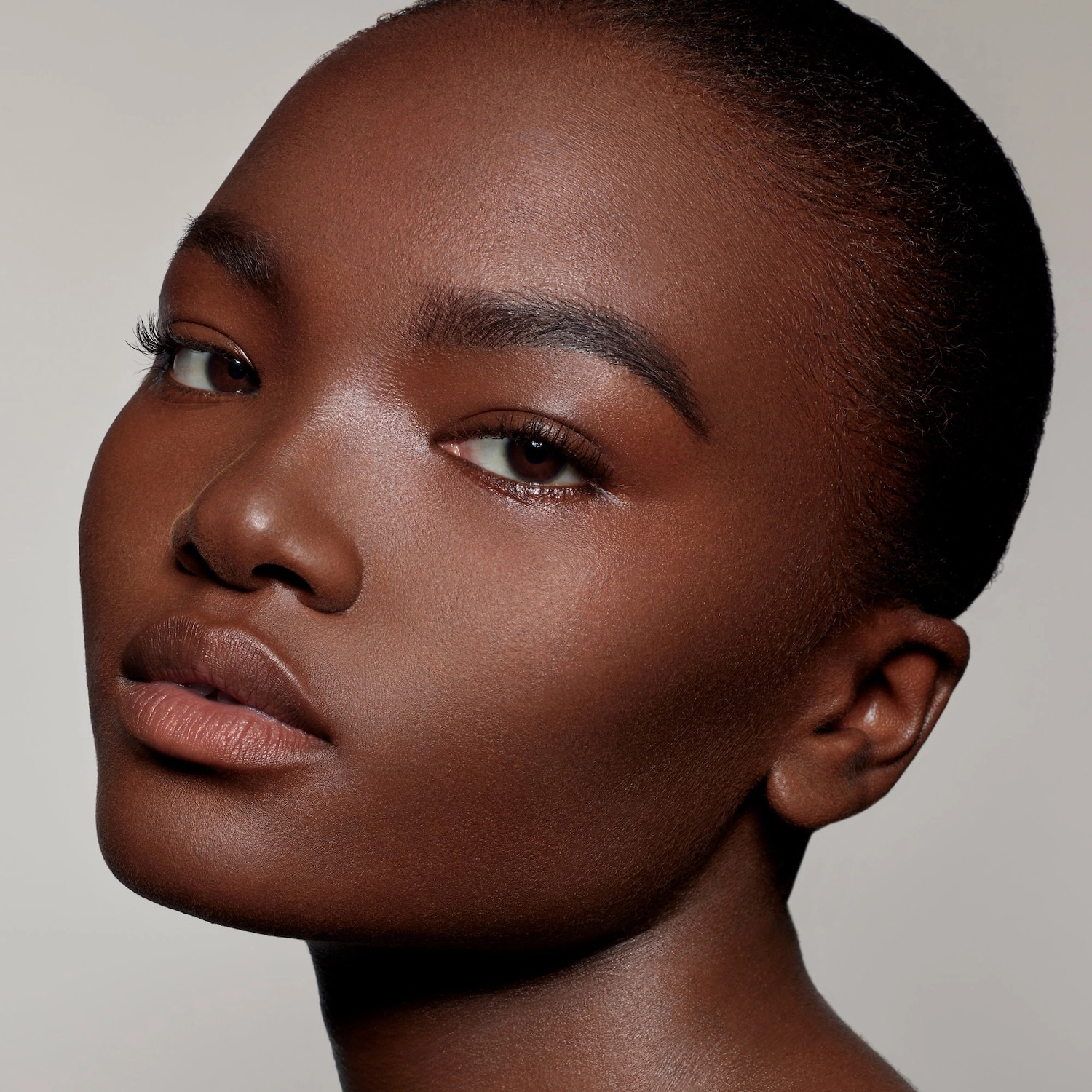 PAT McGRATH LABS Sublime Perfection Foundation Color: Deep 33 - Deep with Red Undertones - Image 6