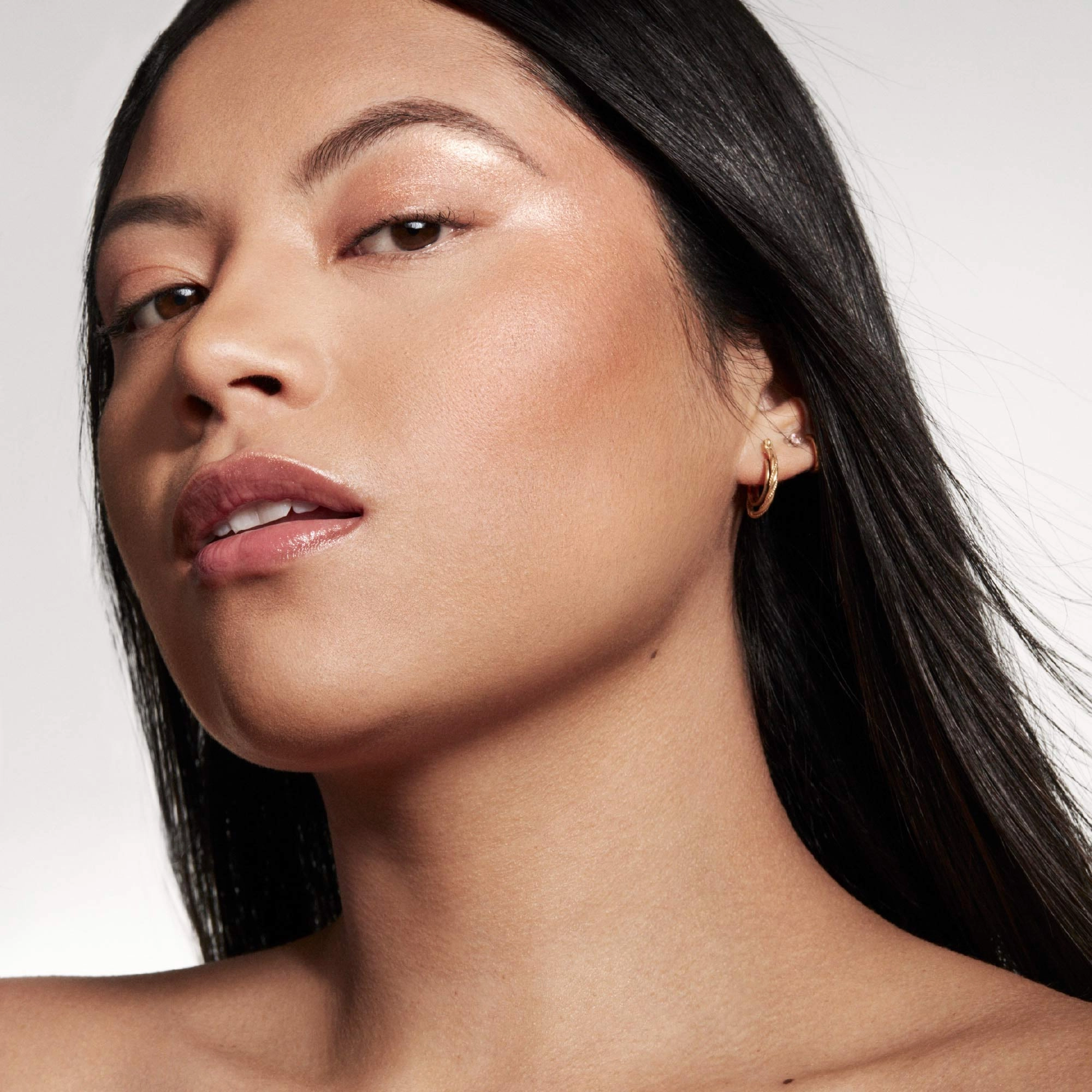Fenty Beauty by Rihanna Match Stix Shimmer Skinstick - Champagne Heist - Image 4