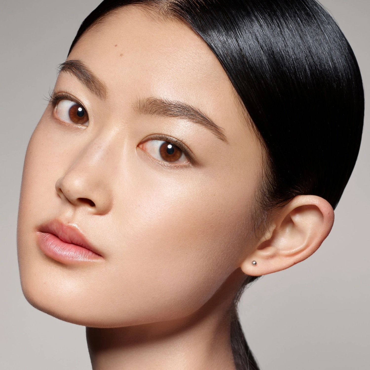 PAT McGRATH LABS Sublime Perfection Setting Powder - Light Medium 2 - Image 2