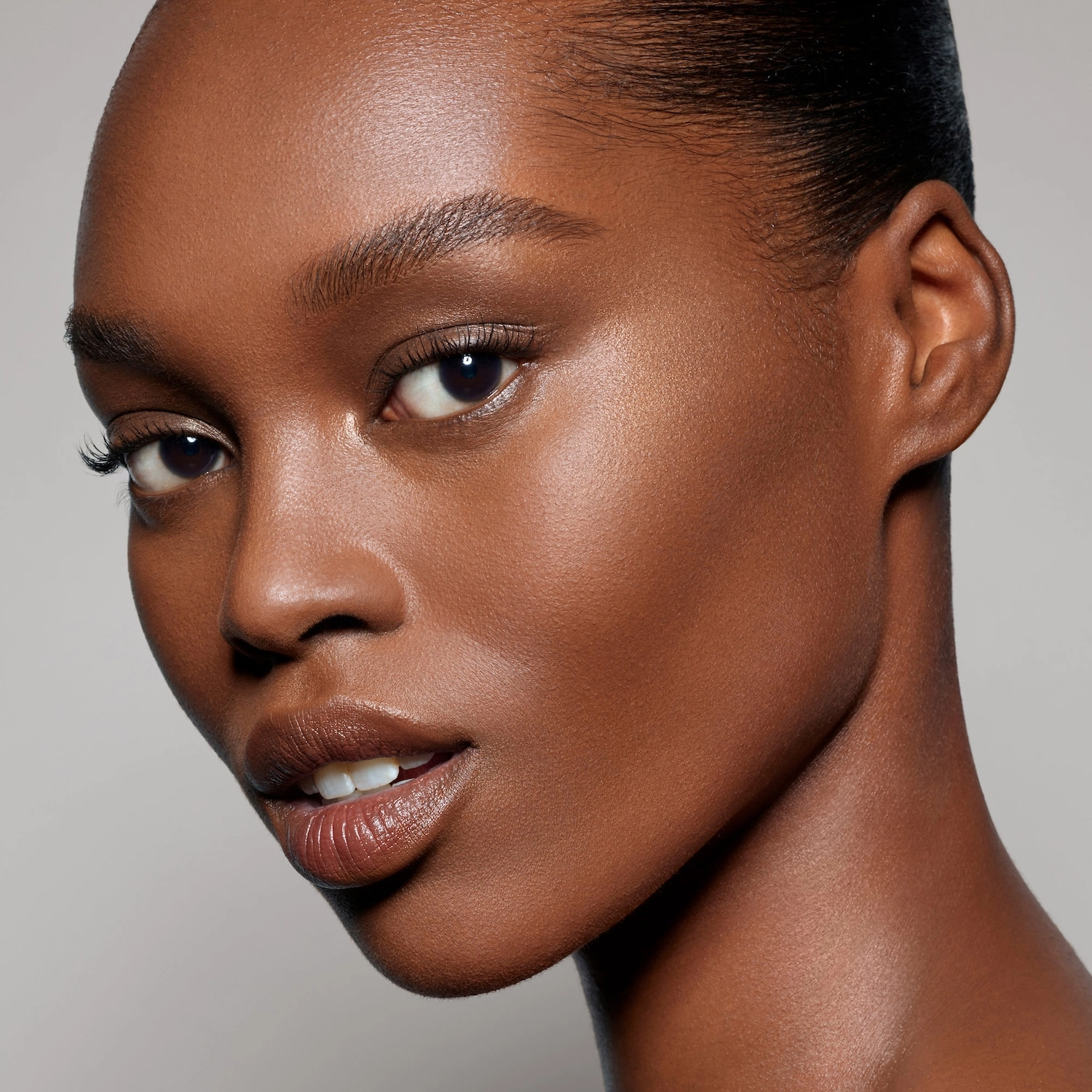 PAT McGRATH LABS Sublime Perfection Setting Powder - Medium Deep 4 - Image 4