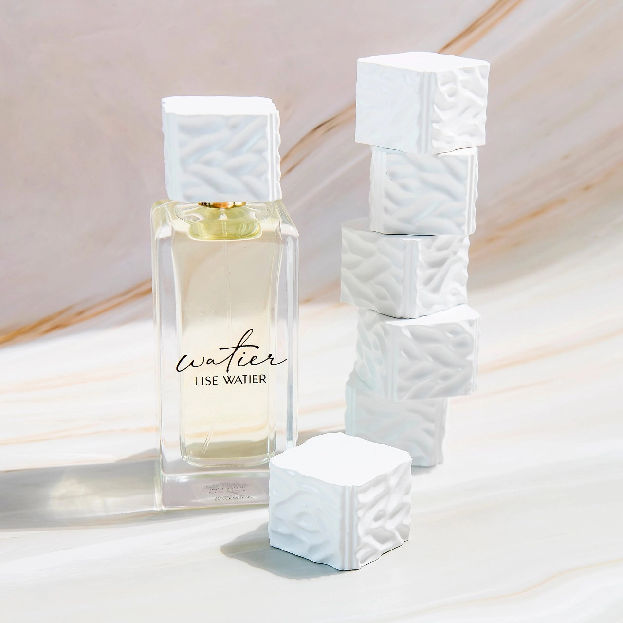 Lise Watier Watier Eau De Parfum 1.7 oz/50 ml Warm Florals Blood Orange Turkish Rose Bourbon Vanilla - Image 5