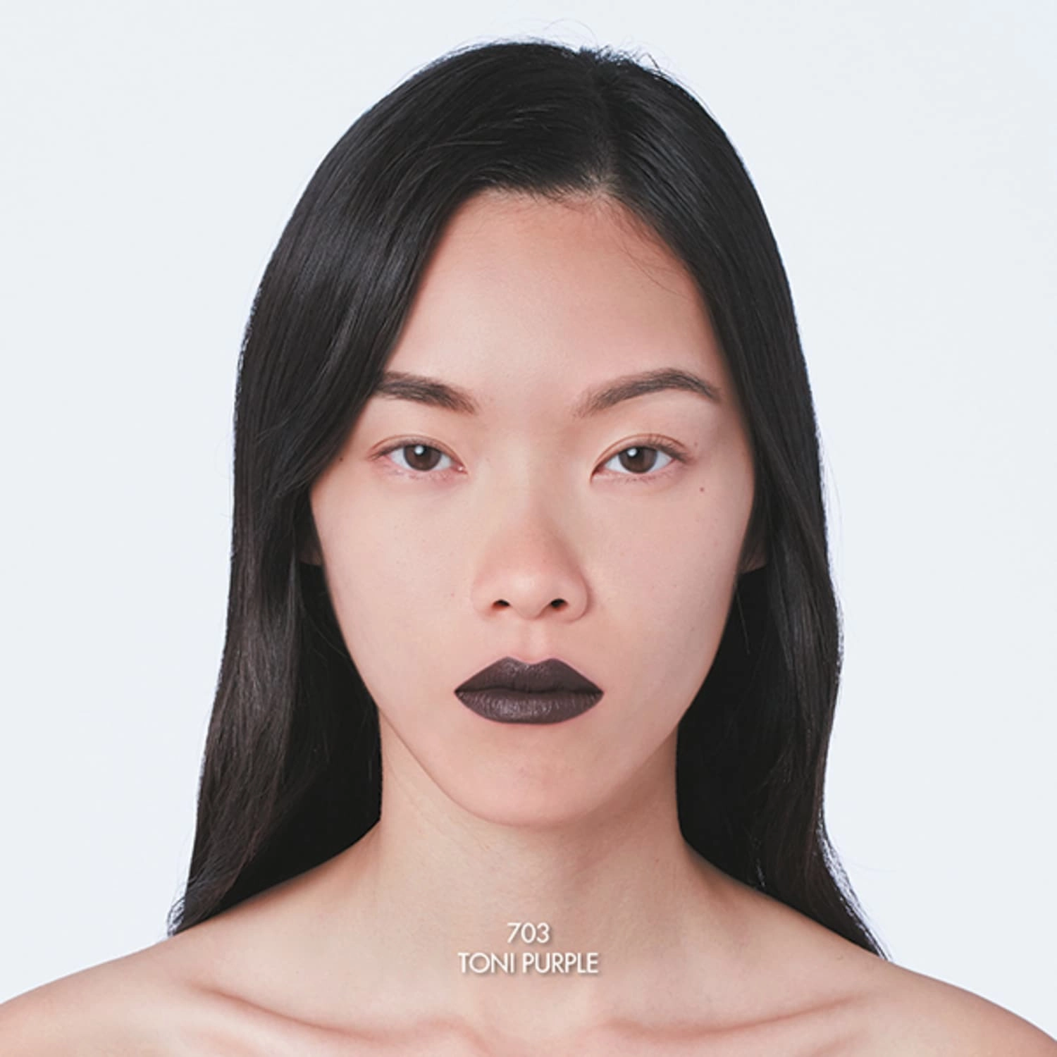 Gucci Velvet Matte Lipstick Color: 703 Toni Purple - Image 3