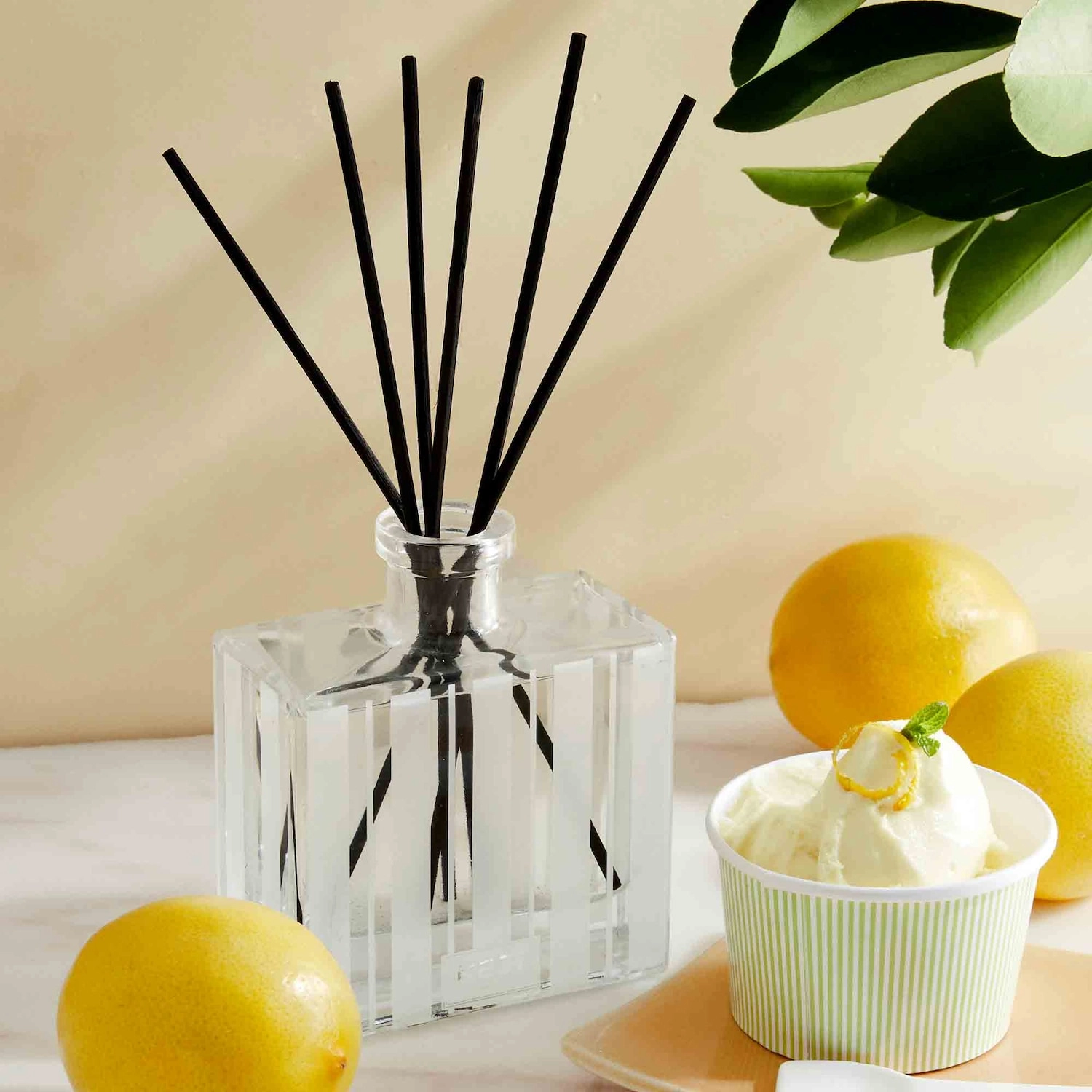 NEST Amalfi Lemon & Mint Reed Diffuser 5.9 oz/175 mL - Image 2