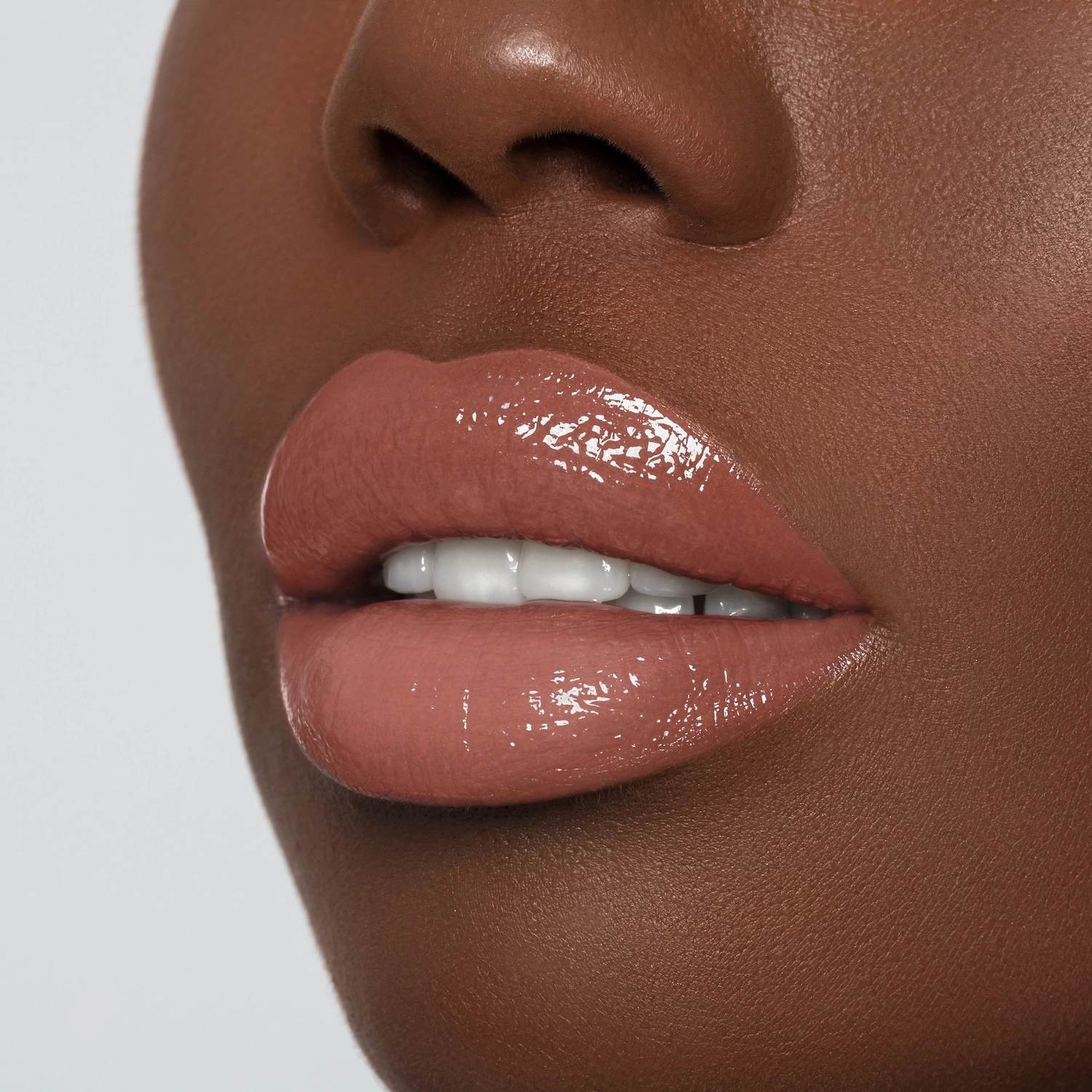 Morphe Lip Gloss Color: Freebird - Chocolate Crème - Image 3