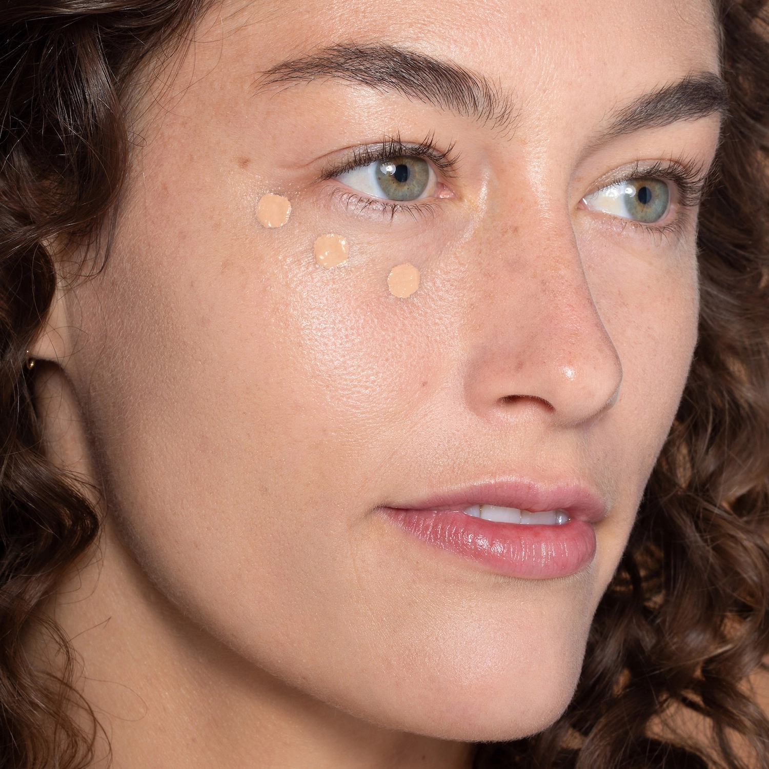 ILIA True Skin Serum Concealer with Vitamin C - Lotus SC2.5, Light-Medium with Cool Undertones, Vegan - Image 3