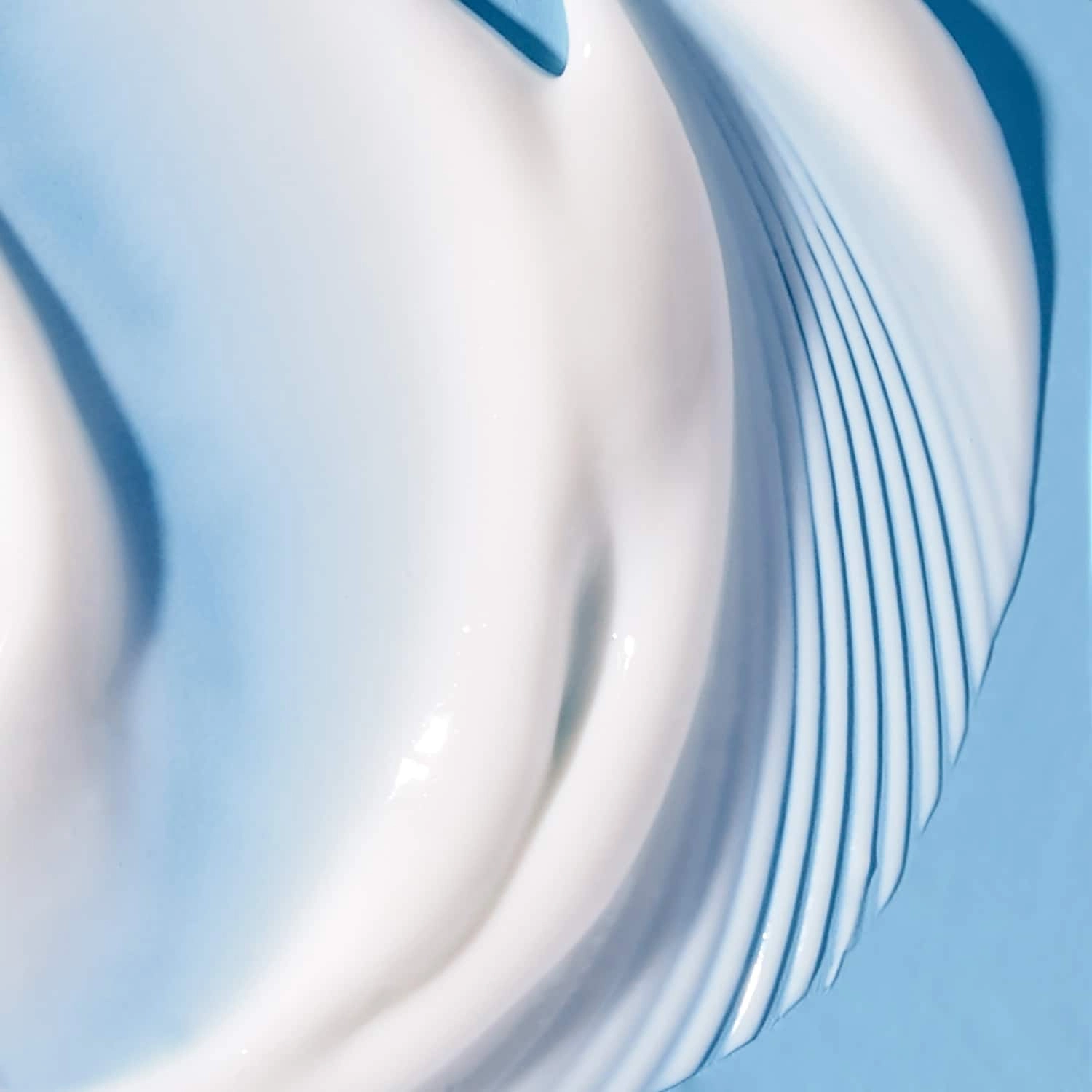 Tata Harper Water-Lock Refillable Moisturizer with Skin-Smoothing Peptides & Hyaluronic Acid 1.7 oz/ 50 mL - Image 5