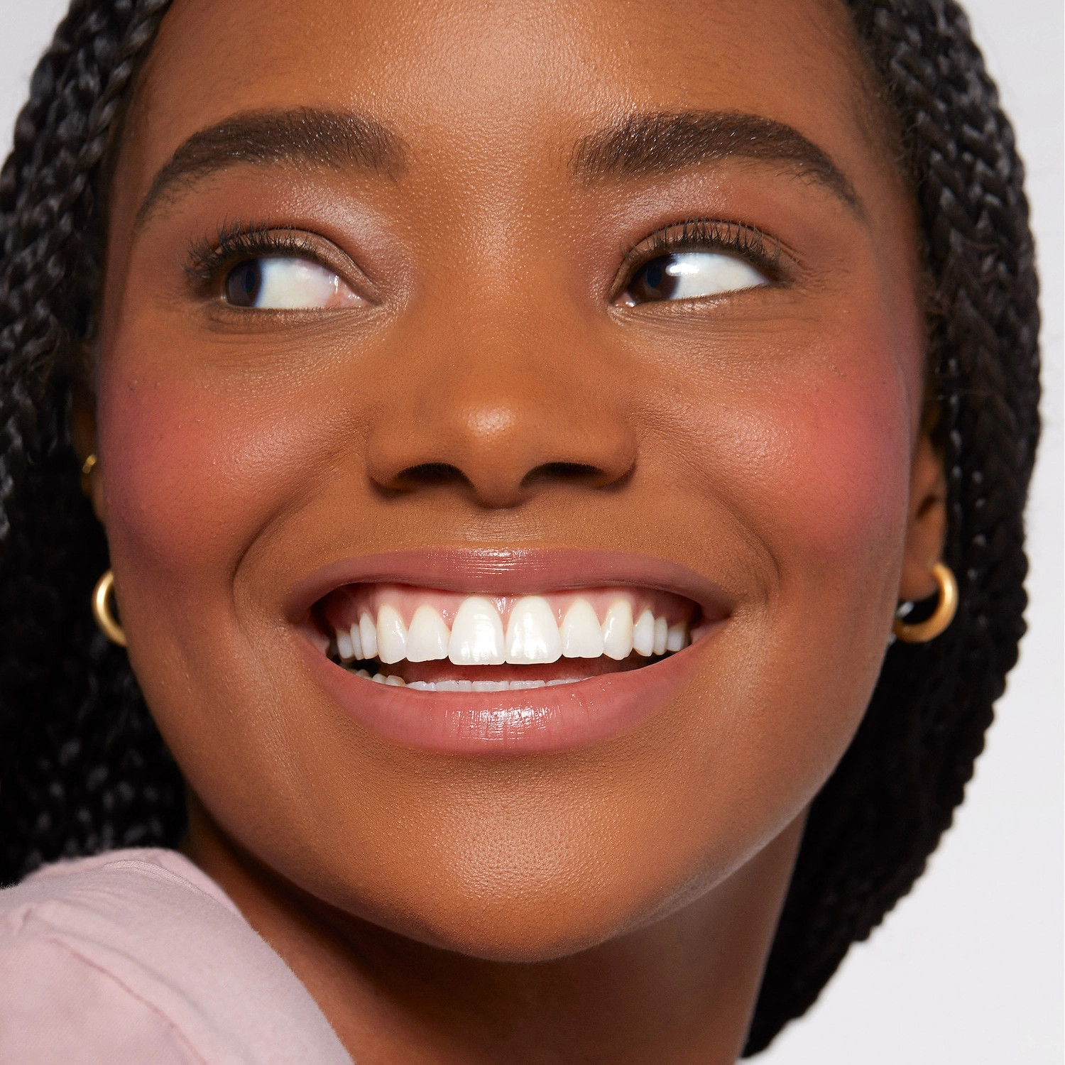 Rare Beauty Soft Pinch Liquid Blush in Lucky - Dewy Hot Pink - Image 4