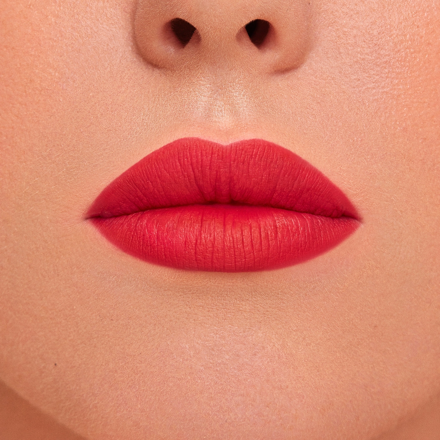 PATRICK TA Major Headlines Precision Lip Crayon - That's Why She's Late, True Red, Vegan, Matte Finish - Image 5