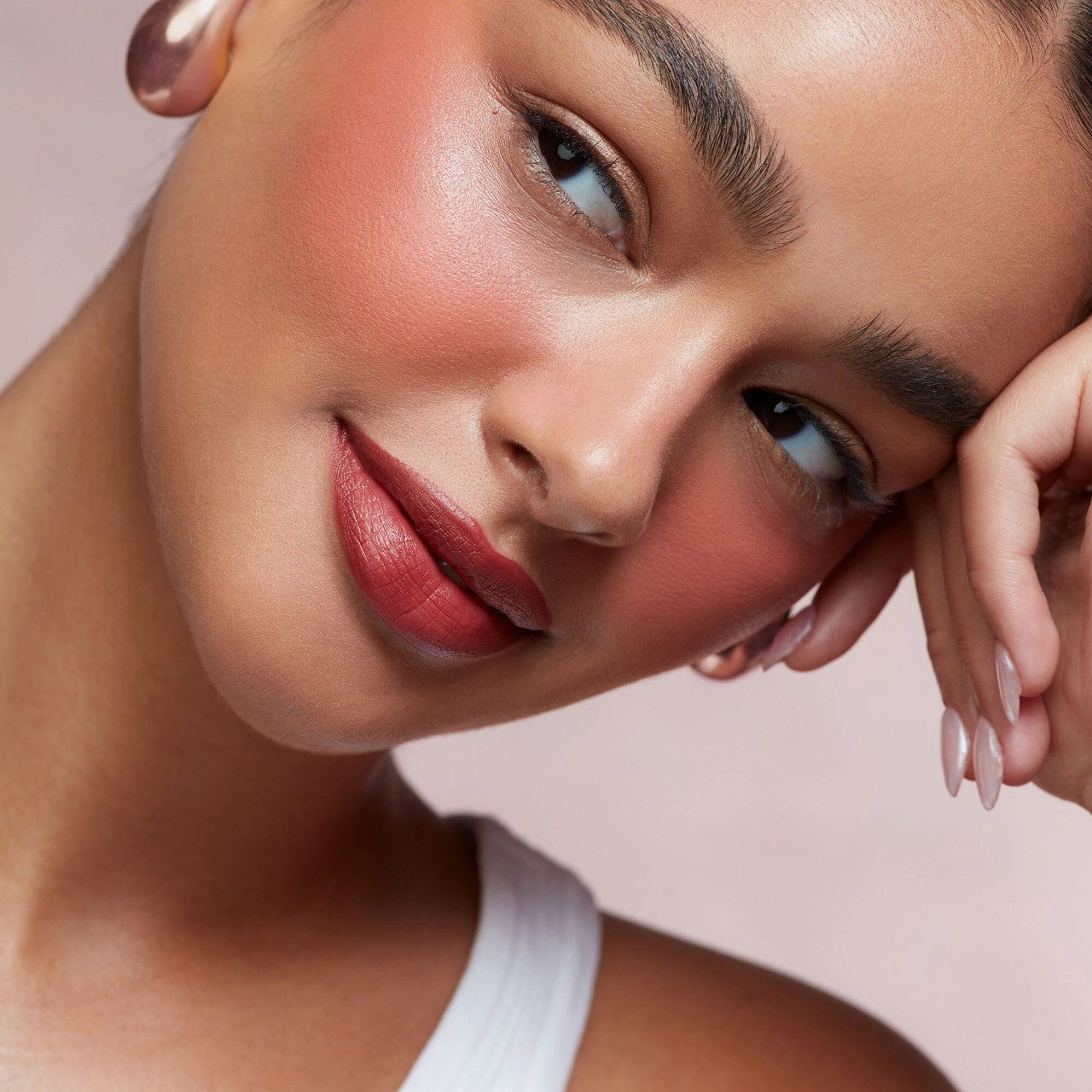 PATRICK TA Major Headlines Double-Take Crème & Powder Blush Duo - Do We Know Her (Neutral Peach) - Image 5