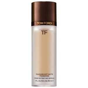 TOM FORD Traceless Soft Matte Foundation Color: 6.0 Natural - Medium, Warm Golden Undertone