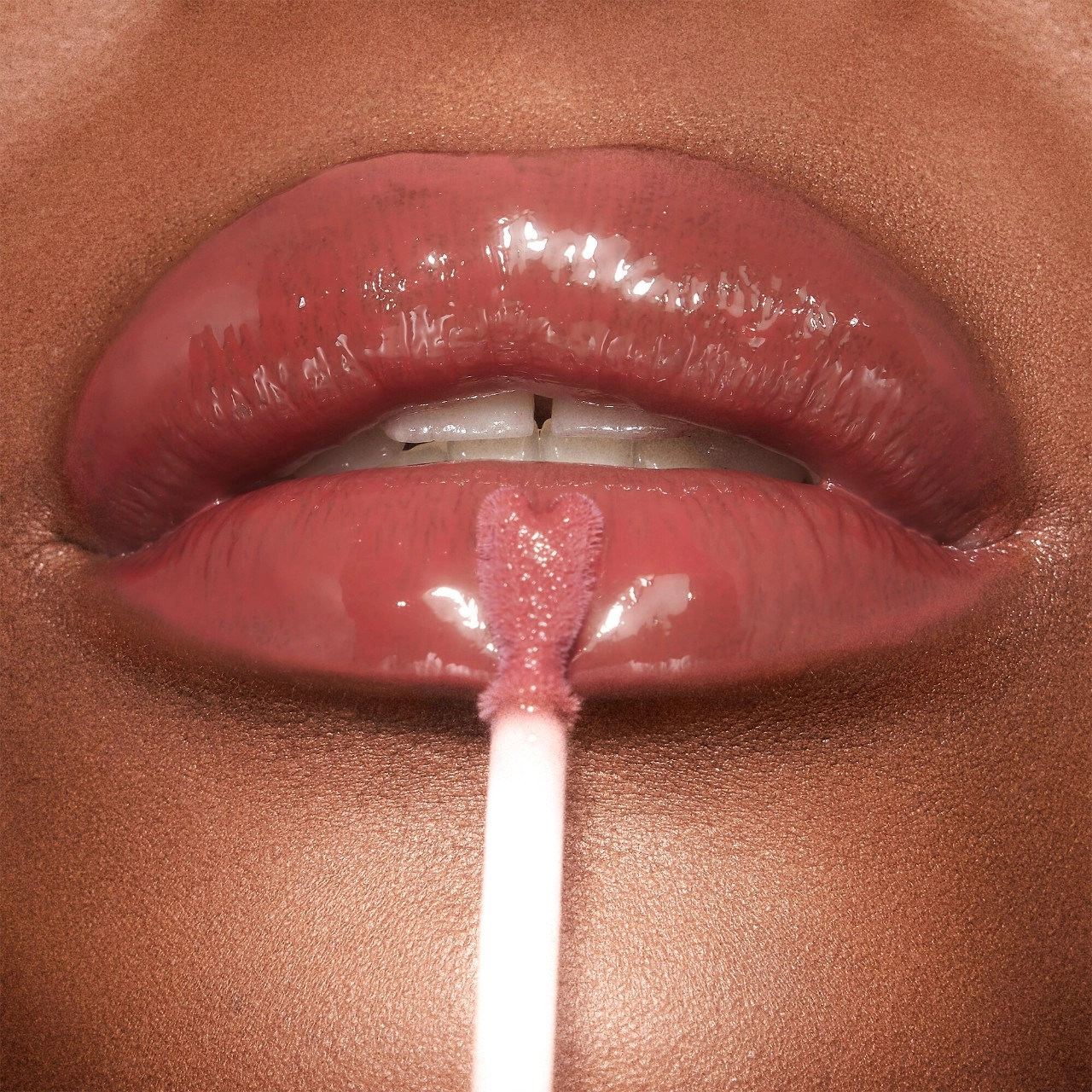 Charlotte Tilbury Collagen Lip Bath Gloss - Walk of No Shame Collection Color: Walk of No Shame - Berry Rose - Image 6