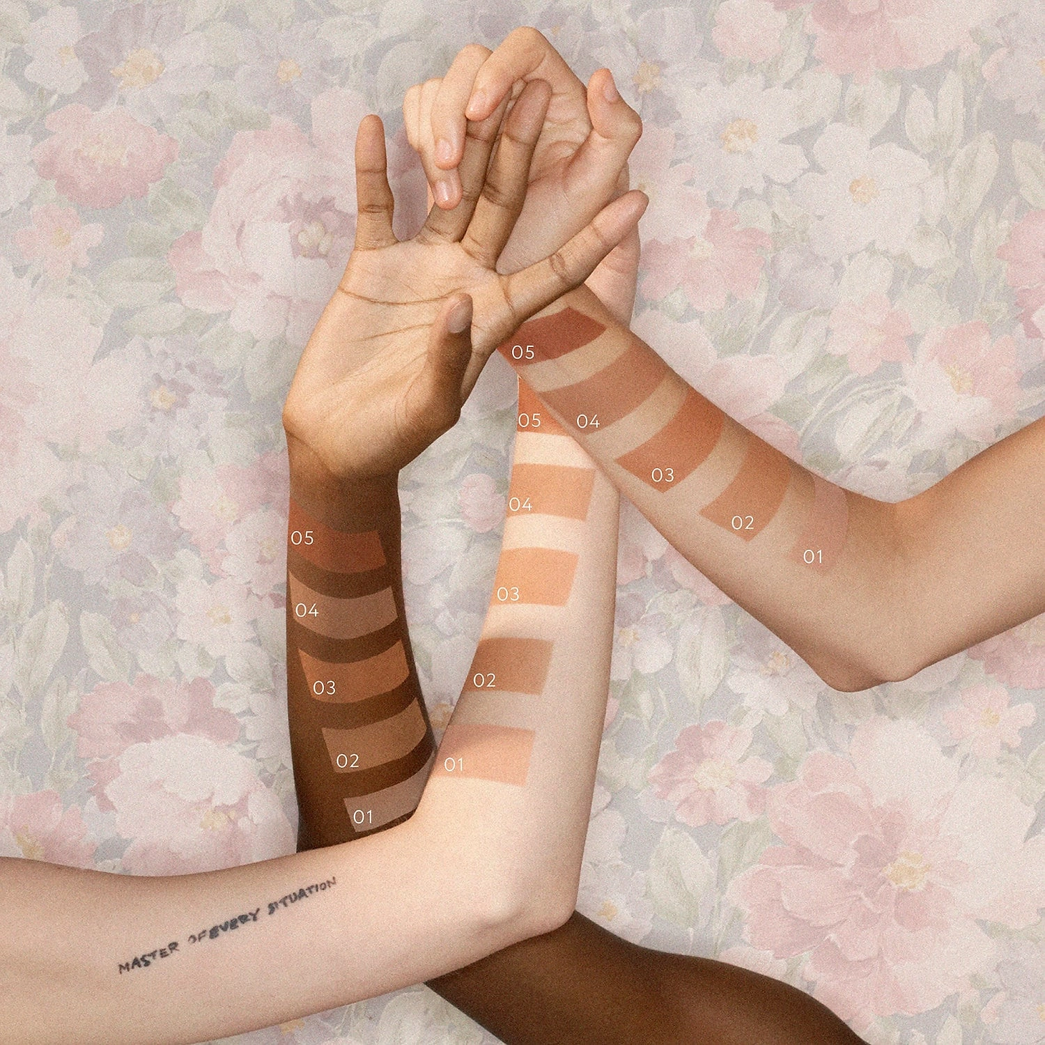 Gucci Sun-Kissed Glow Bronzer Color: 01 - Fair Vegan Pressed Powder Formula - Image 5