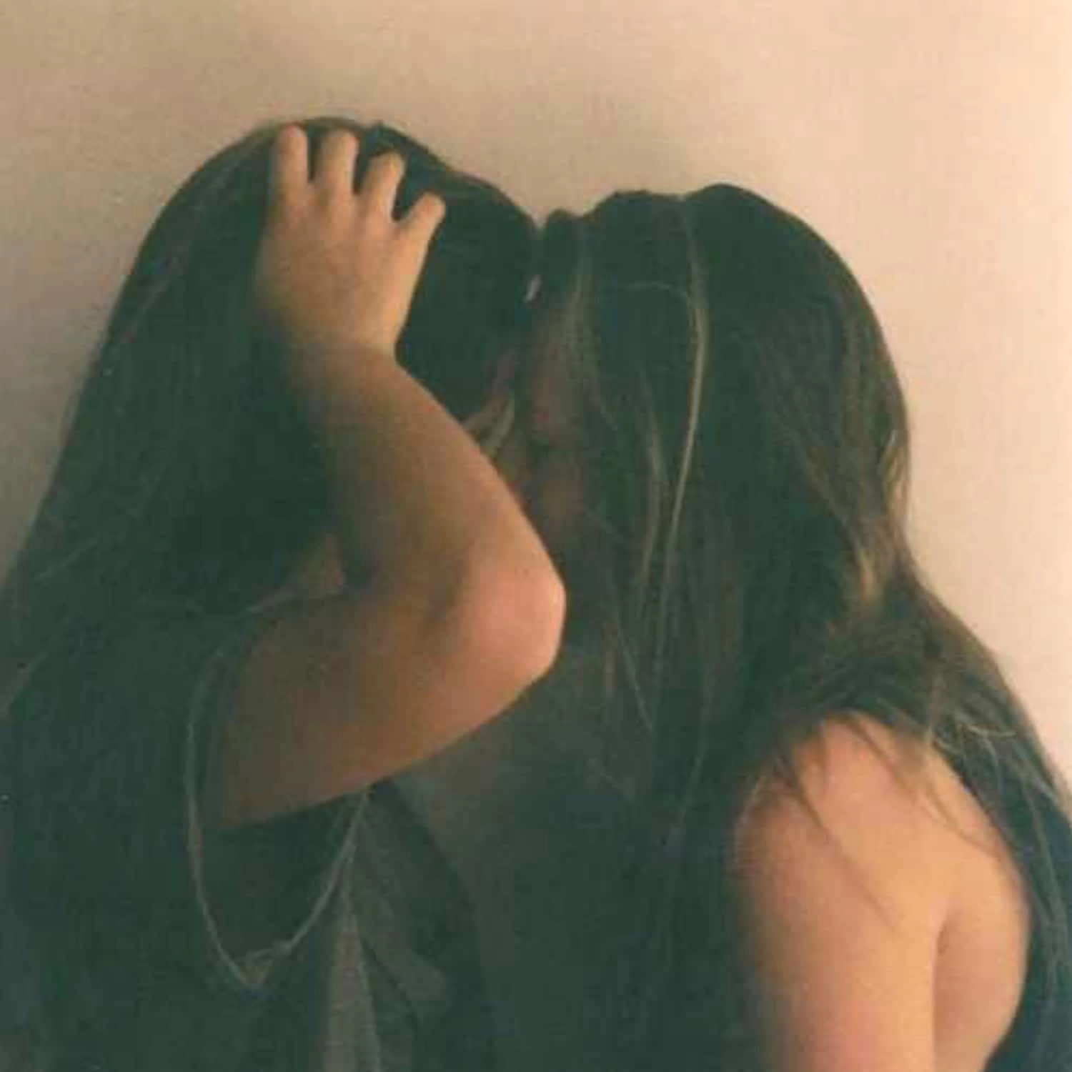 "Rosie Jane Dylan Perfume Travel Spray 0.25 oz/7.5 mL Vegan Unisex Woody & Earthy Scent" - Image 4