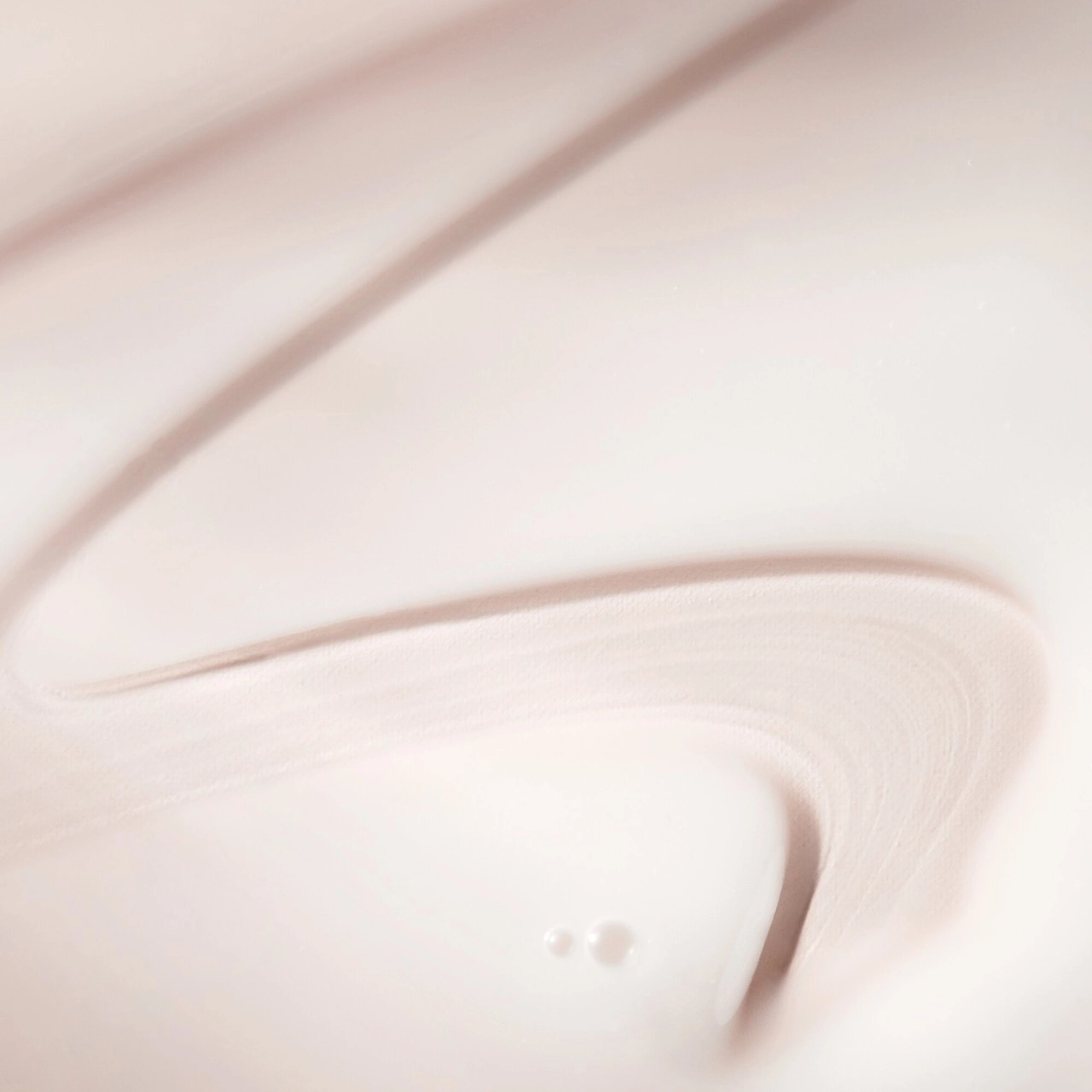 Biossance Squalane + 10% Vitamin C Dark Spot Serum 1.0 oz/30 mL Vegan - Image 3