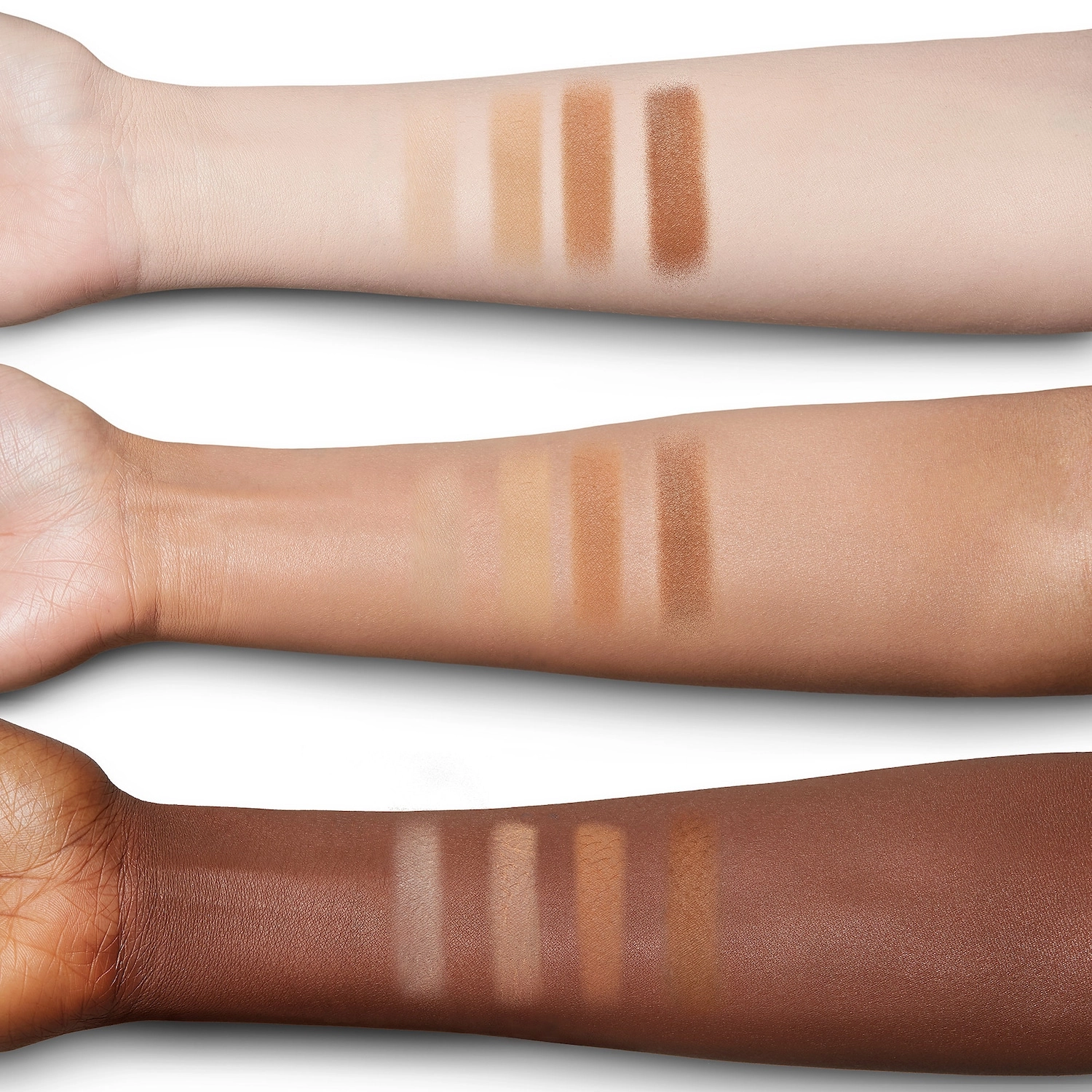 Charlotte Tilbury Mini Airbrush Flawless Finish Setting Powder Color: 4 Deep - Image 3