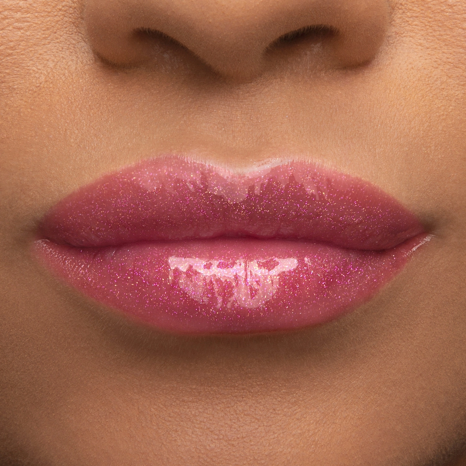 Too Faced Lip Injection Power Plumping Hydrating Lip Gloss Color: Paid Off - Mauve with Sparkle - Image 4
