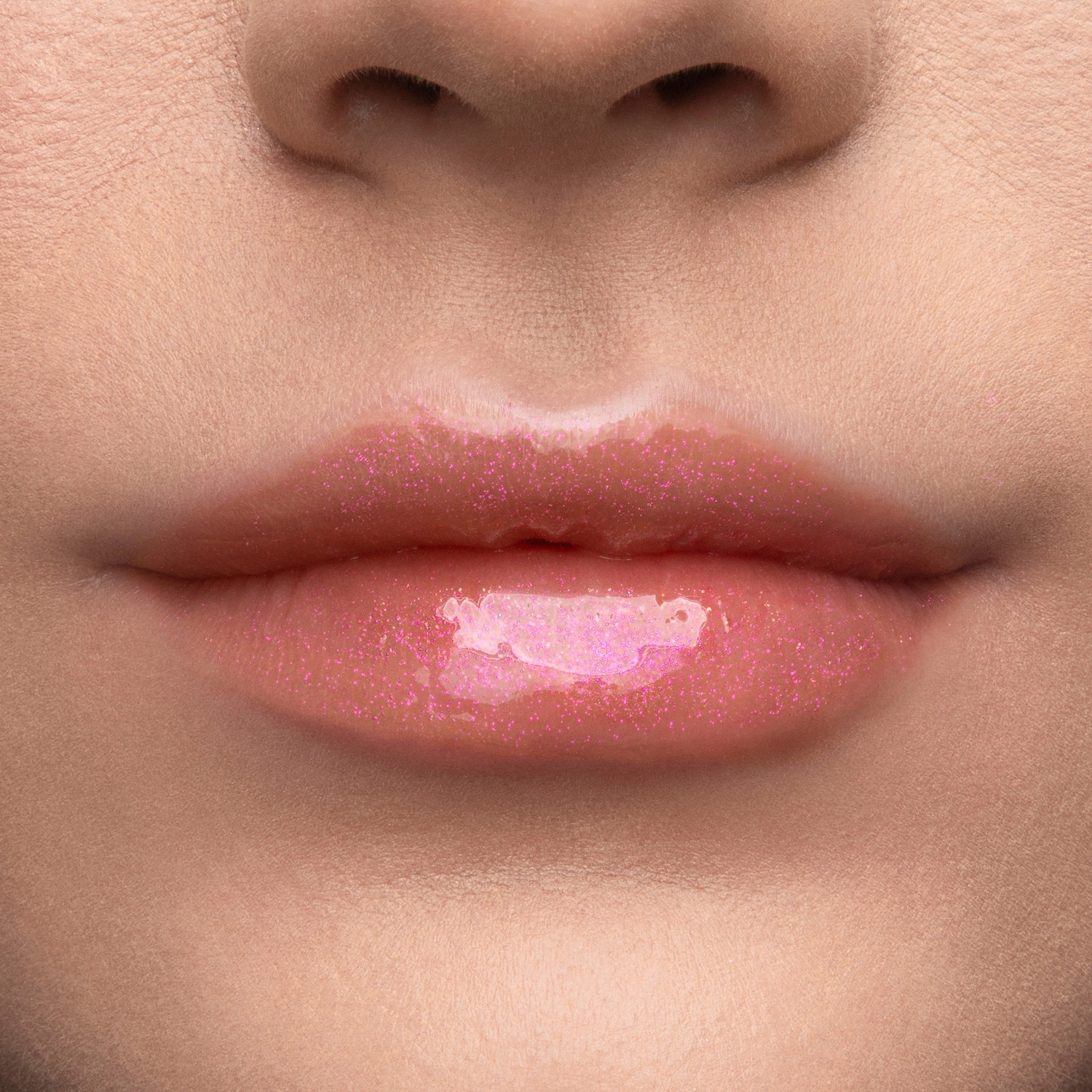 Too Faced Lip Injection Power Plumping Hydrating Lip Gloss Color: Secret Sauce - Light Peach with Sparkle - Image 3