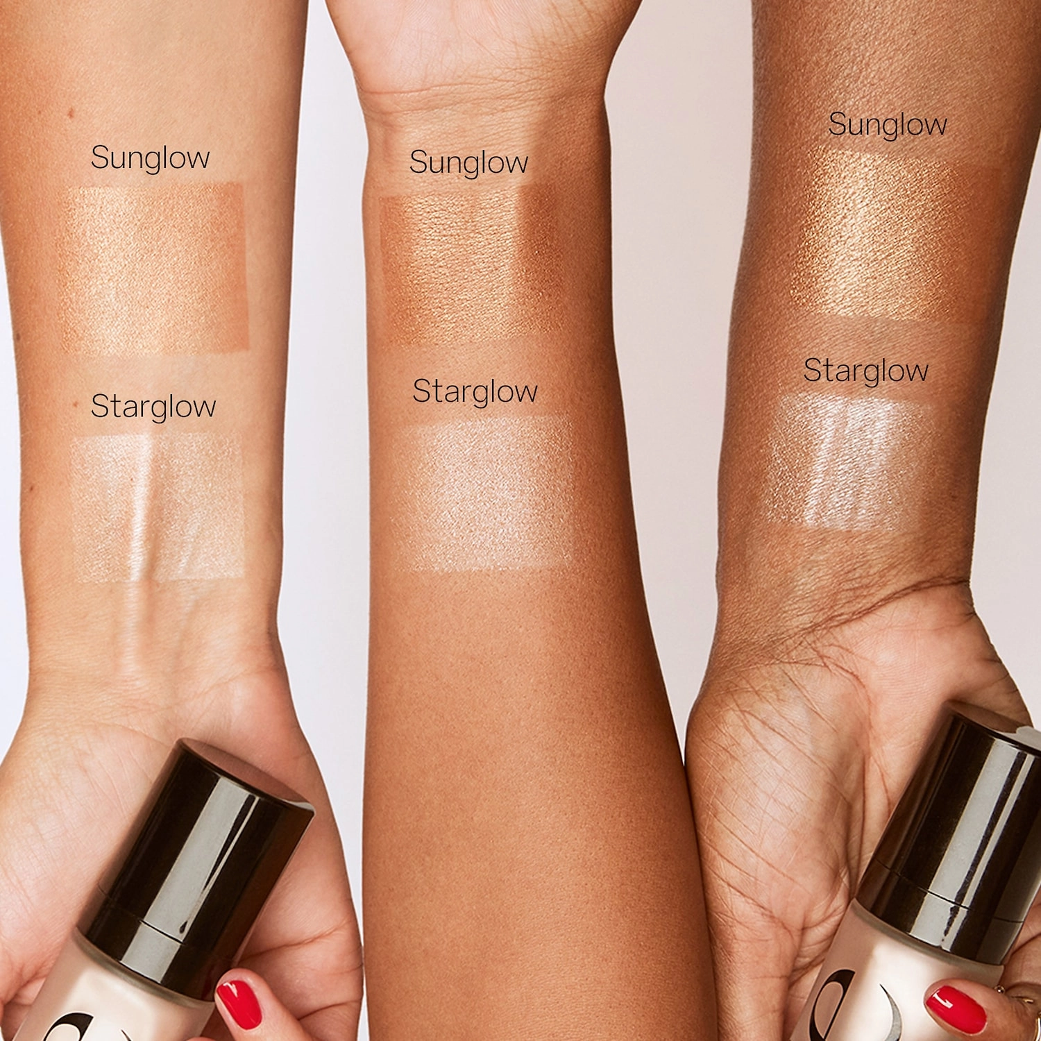 Saie Glowy Super Gel Lightweight Dewy Highlighter Color: Starglow - Universal Champagne - Image 4