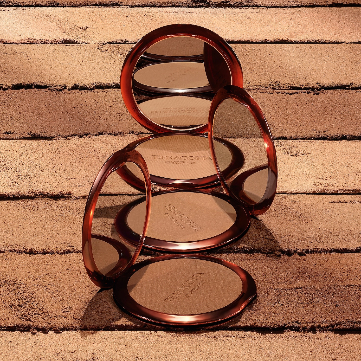 GUERLAIN Terracotta Sunkissed Natural Bronzer - 04 Deep Cool - Image 5