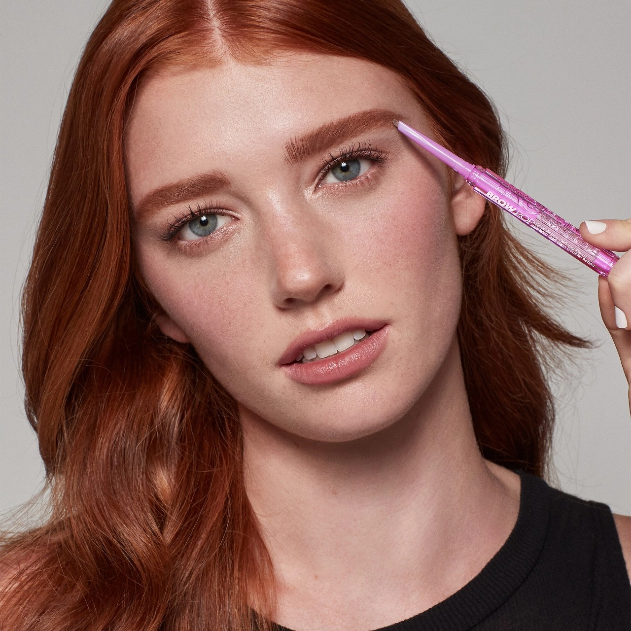 Kosas Brow Pop Dual-Action Filling and Shaping Easy Eyebrow Pencil - Color: Auburn - Image 5