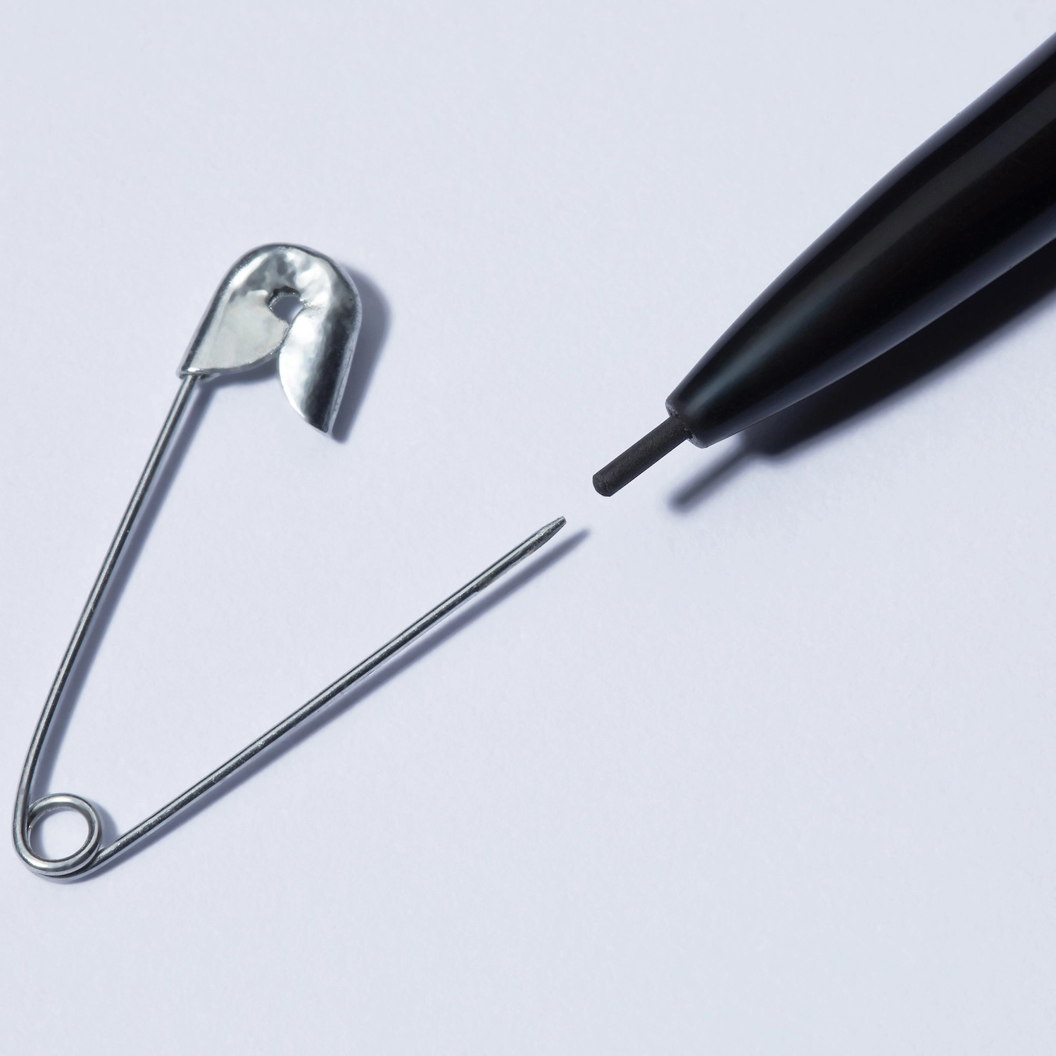 HUDA BEAUTY #BombBrows Microshade Brow Pencil - Neutral Blonde - Image 3