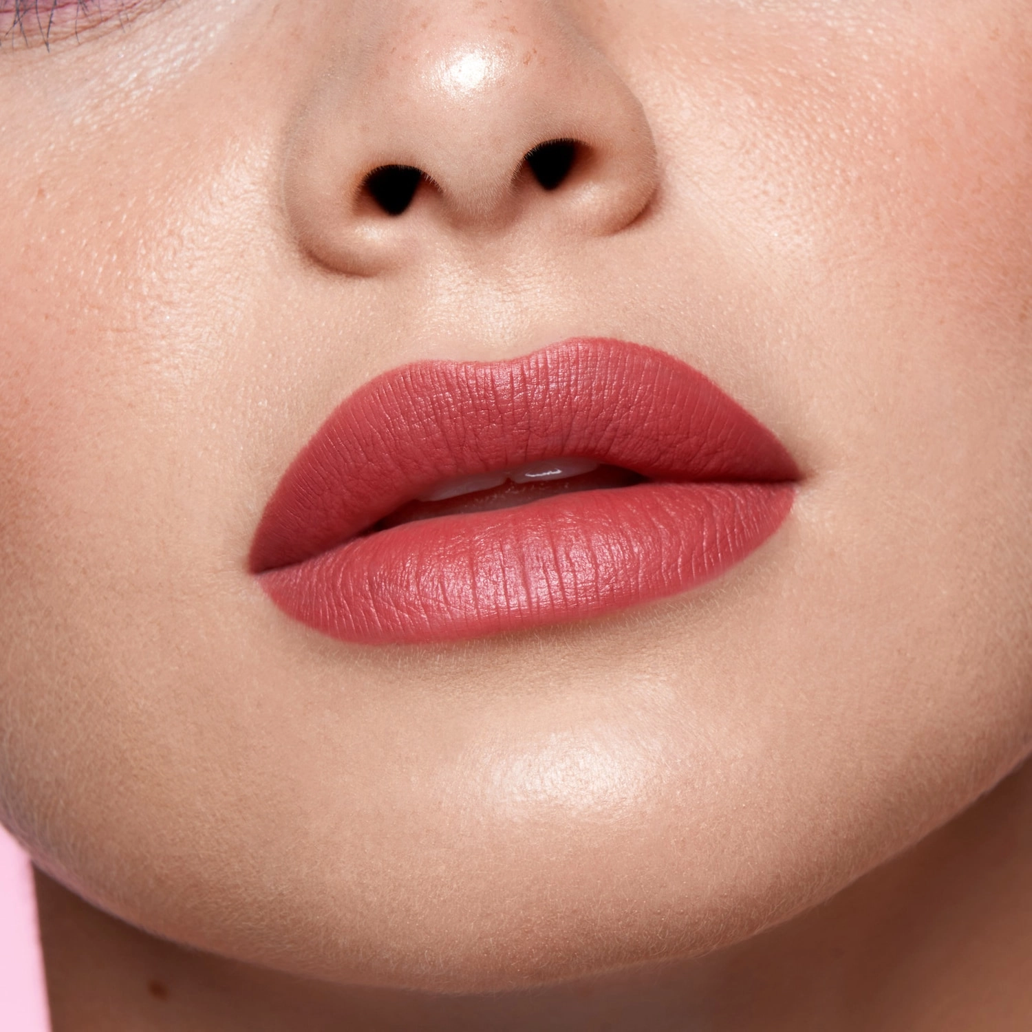 HUDA BEAUTY Lip Contour 2.0 Automatic Matte Lip Pencil - Rusty Pink - Image 3