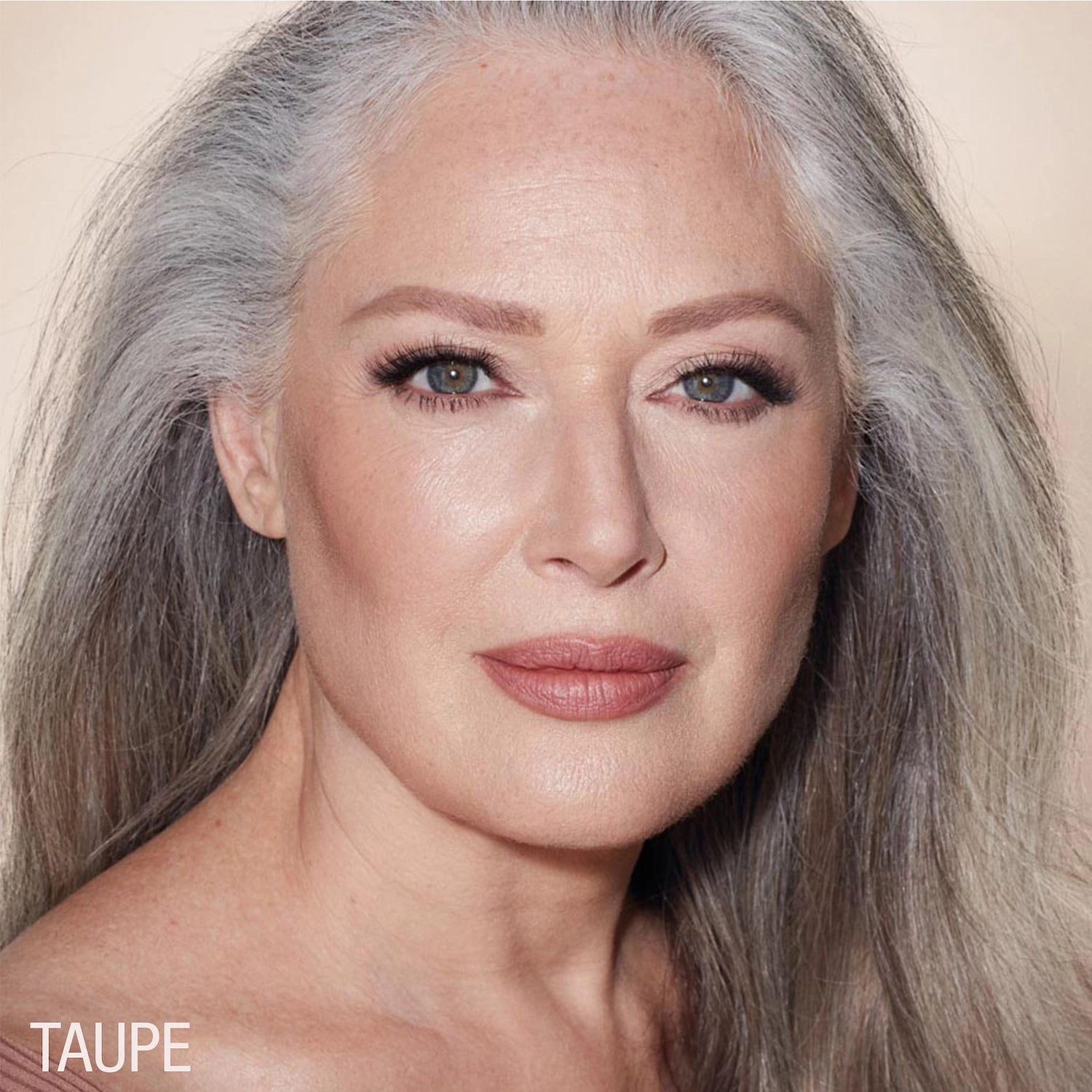 Charlotte Tilbury Brow Lift Refillable Triangular Eyebrow Pencil - Color: Taupe - Image 5