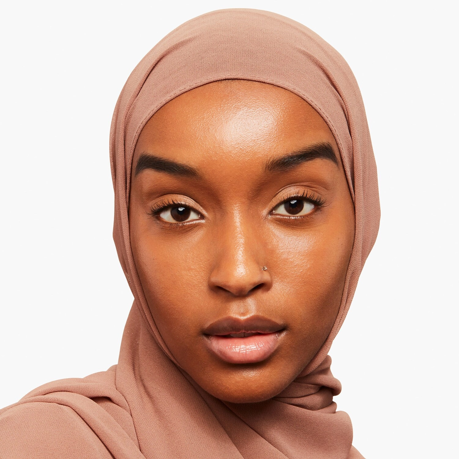 Shiseido Synchro Skin Radiant Lifting Foundation 510 Suede - Golden Tone for Deep Skin - Image 5