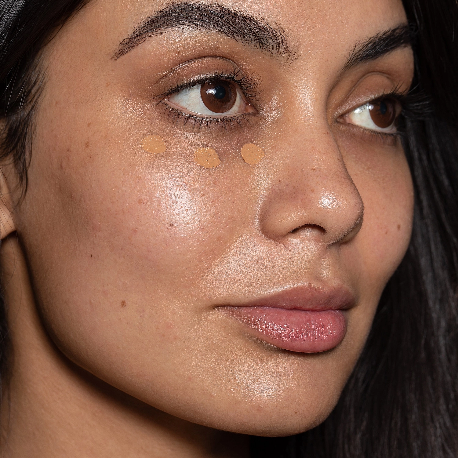 ILIA True Skin Serum Concealer with Vitamin C, Color: Tumeric SC4.5 - Medium-deep with golden undertones - Image 6