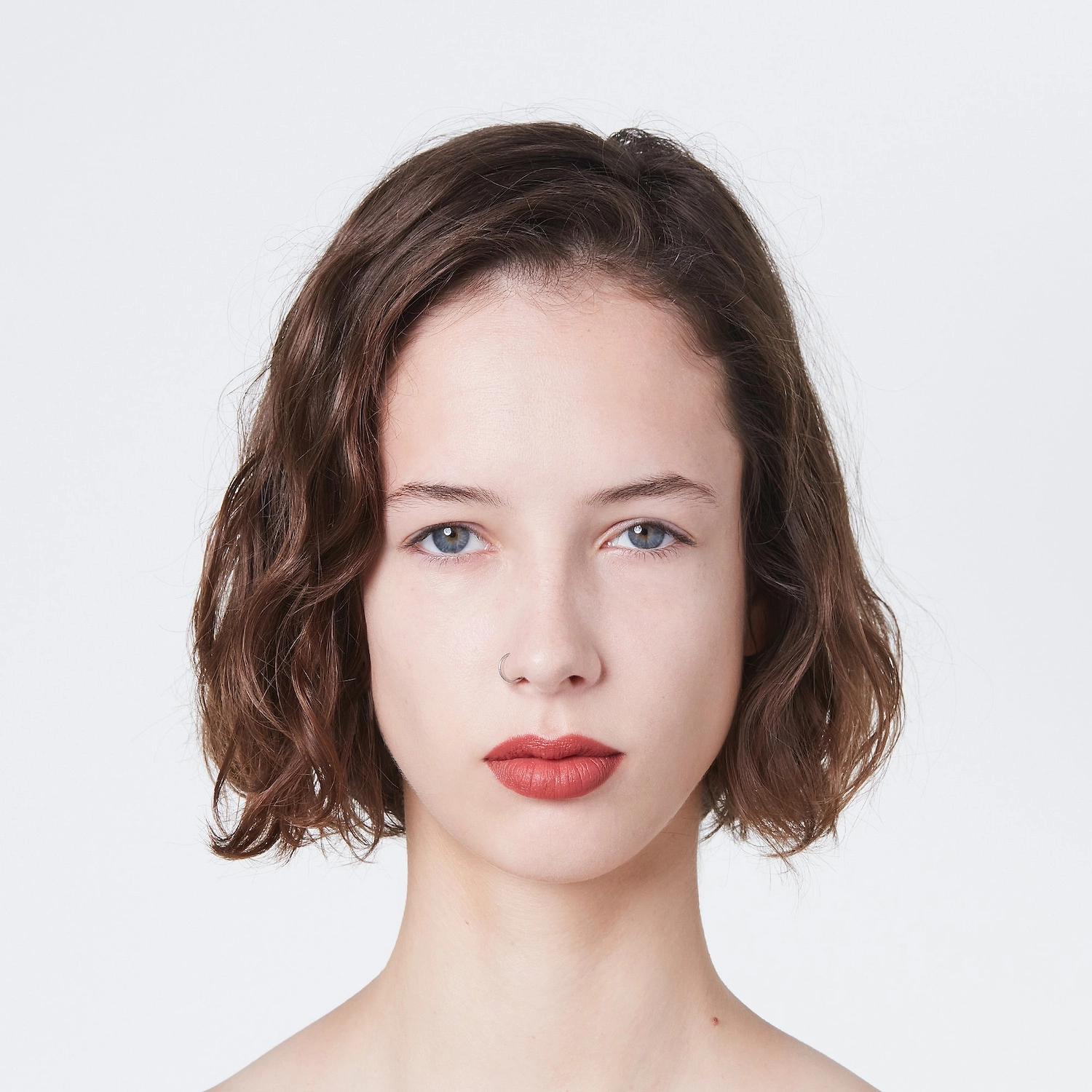 Gucci Long Lasting Bold Lip Liner Color: Tendre - Rosewood - Image 3