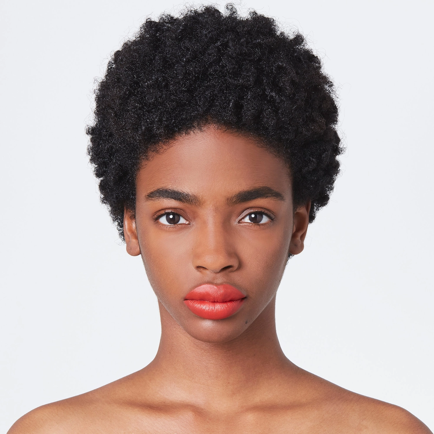Gucci Long Lasting Bold Lip Liner in Rouge - The Gucci Red - Image 4