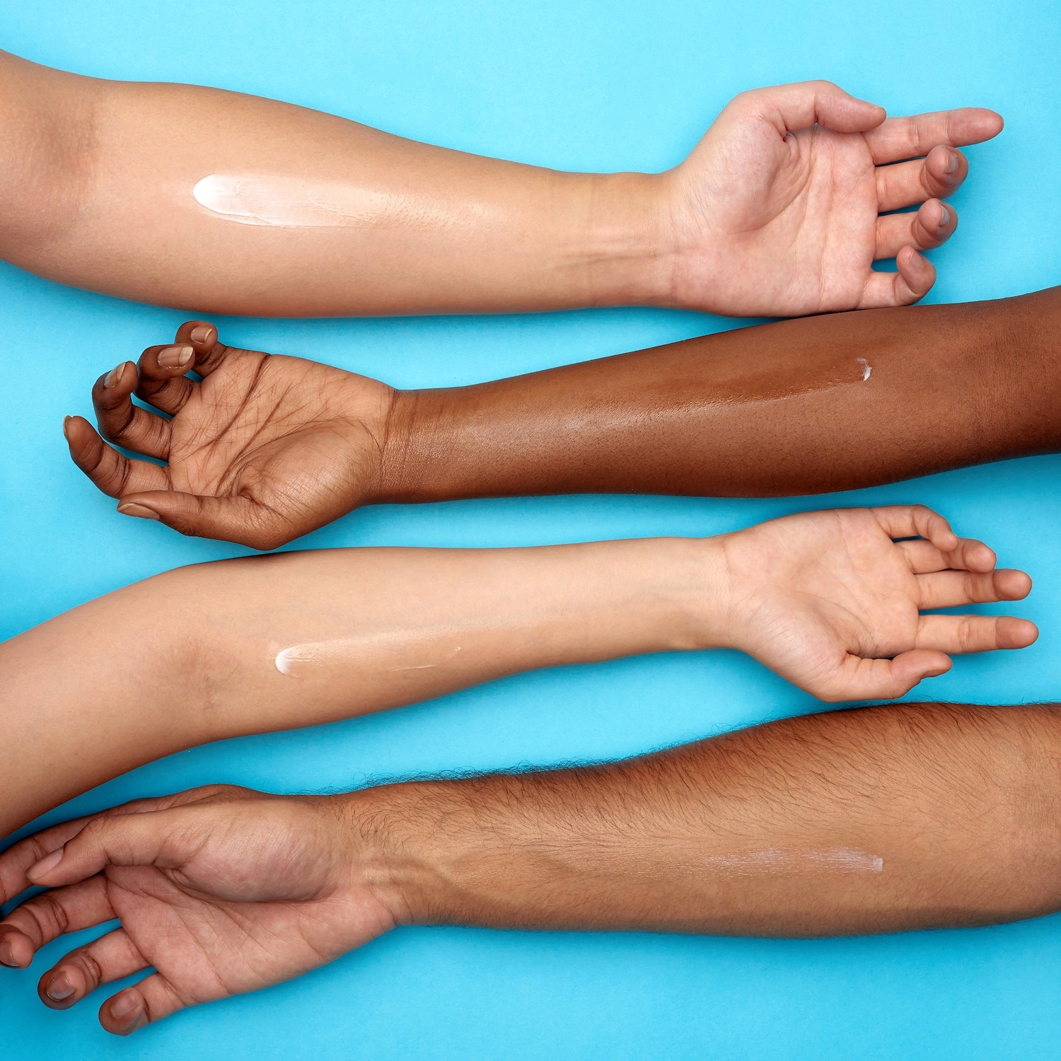 Peter Thomas Roth Water Drench® Broad Spectrum SPF 45 Hyaluronic Cloud Moisturizer 1.7 oz/50 mL - Hyaluronic Acid - Image 6