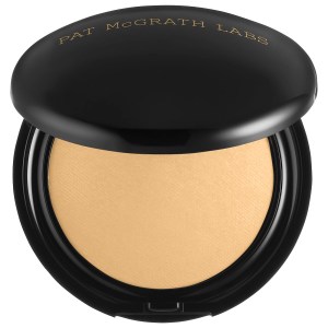 PAT McGRATH LABS Sublime Perfection Blurring Under-Eye Setting Powder - Yellow, Radiant Finish