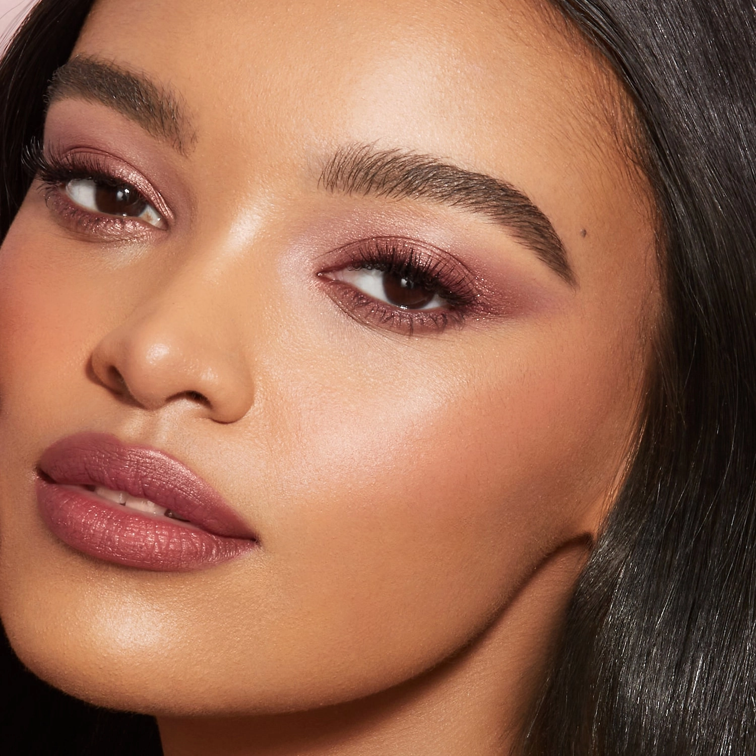 Charlotte Tilbury Eyes To Mesmerize Cream Eyeshadow Color: Pillow Talk - Image 4