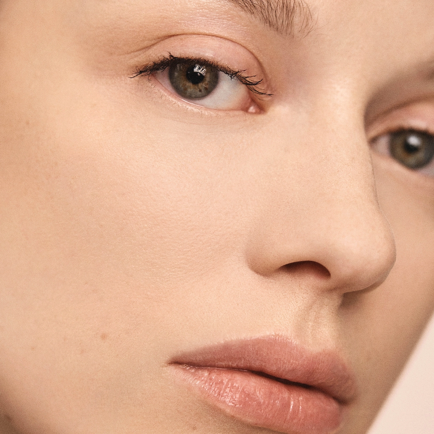 Fenty Beauty by Rihanna Bright Fix Eye Brightener Concealer 06 Melon - Cool Neutral for Light to Light Medium Skin Tones - Image 3