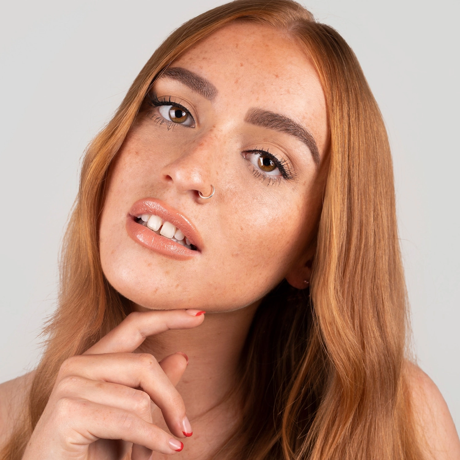 REFY Brow Pomade Color: Medium Cream Formula Matte Finish Without Parabens Vegan - Image 3