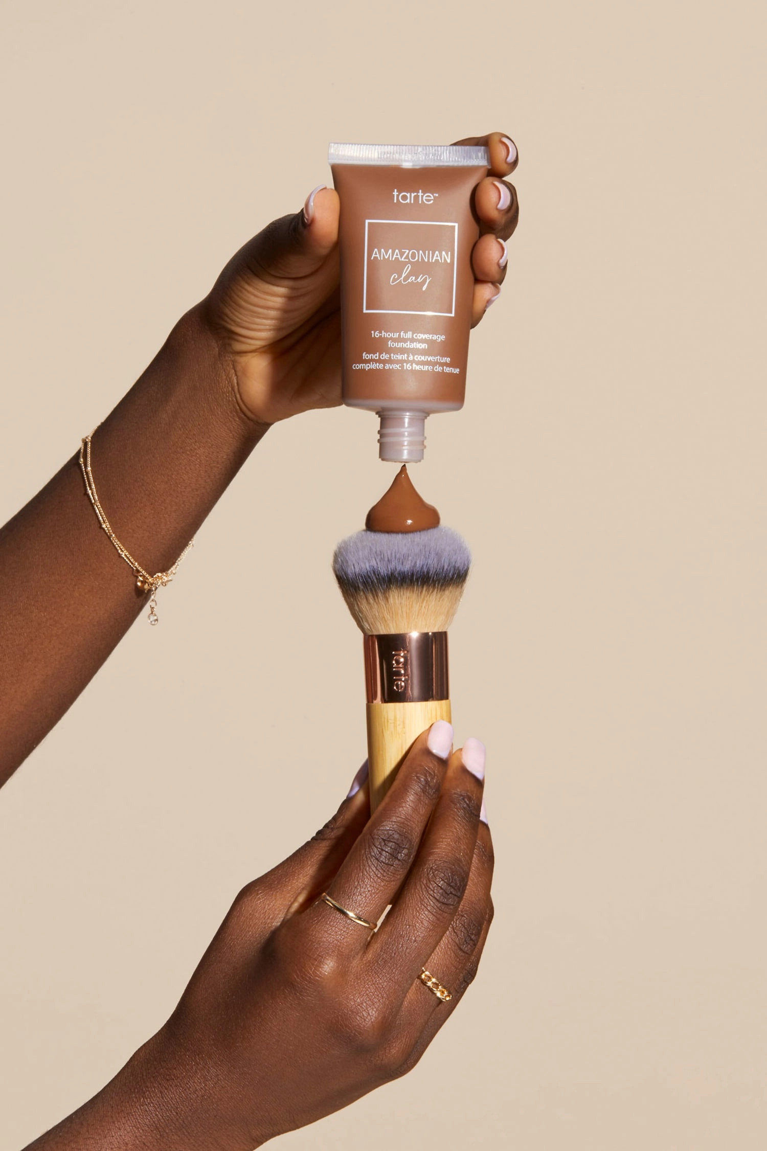 Tarte The Buffer™ Airbrush Finish Foundation Brush Vegan Cruelty-Free - Image 3