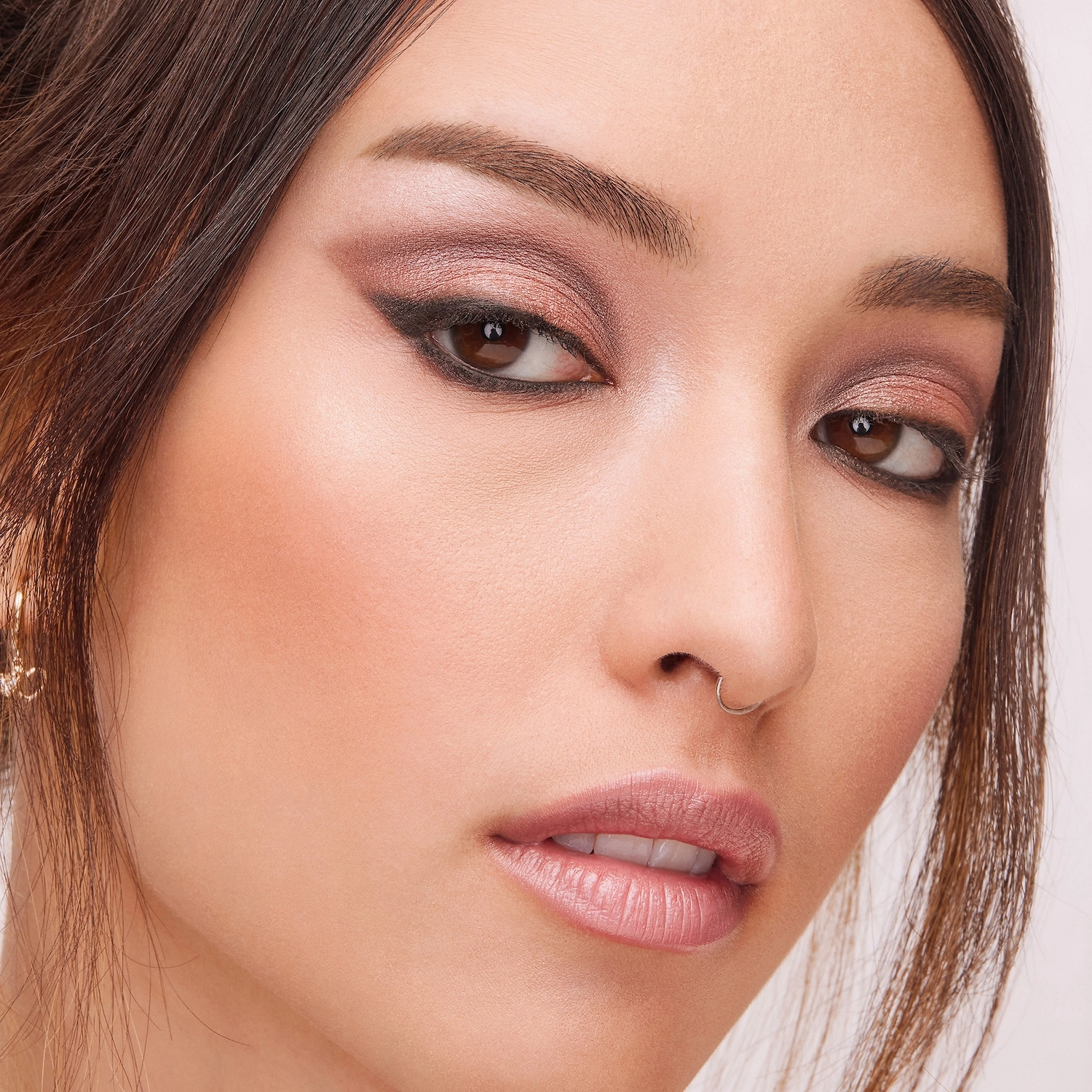 Urban Decay Mini Naked3 Eyeshadow Palette Vegan Pressed Powder Formula Long-wearing Cruelty-Free - Image 5