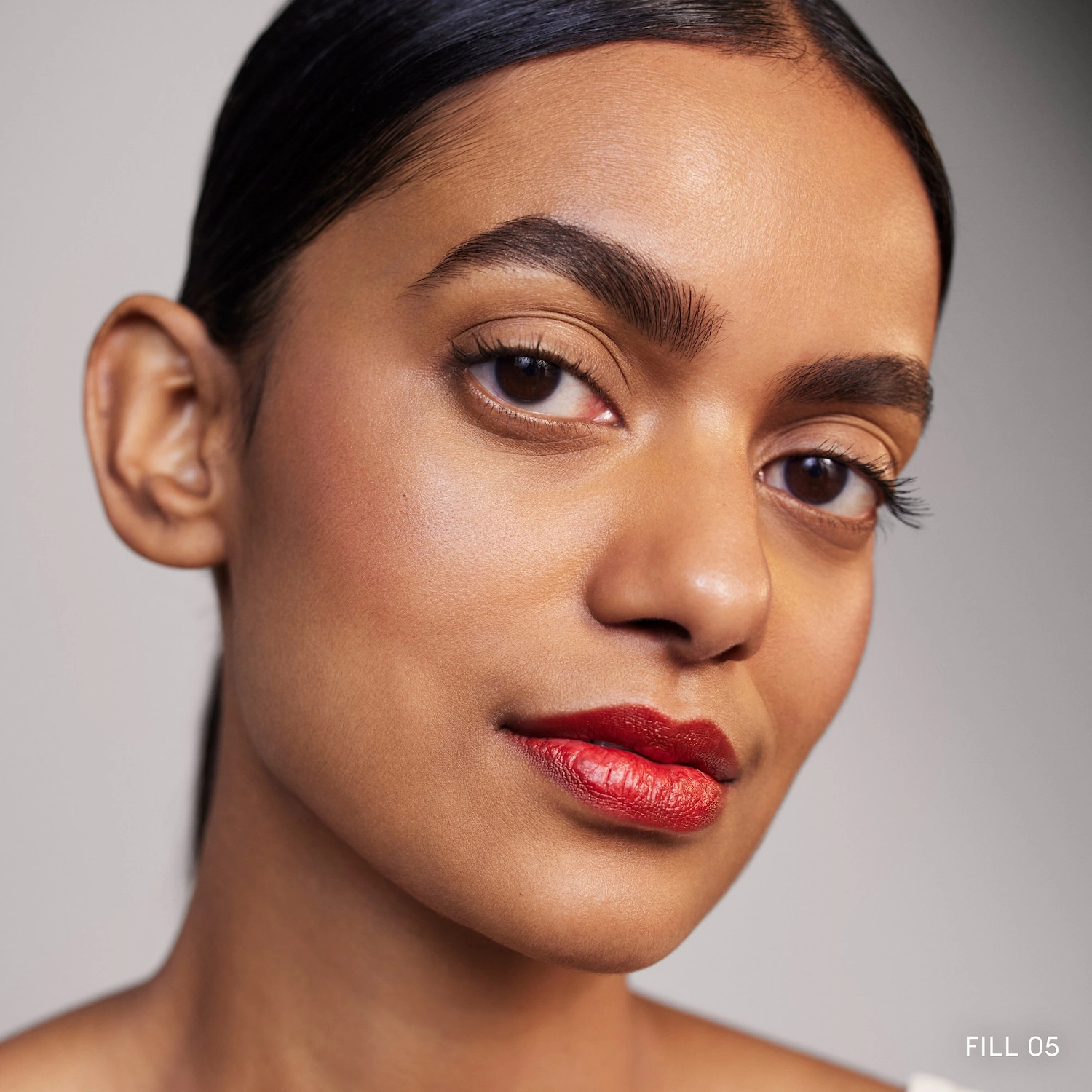 ROSE INC Brow Renew Clean Tinted Eyebrow-Growth Gel - Fill 05 Dark Brown Vegan - Image 2