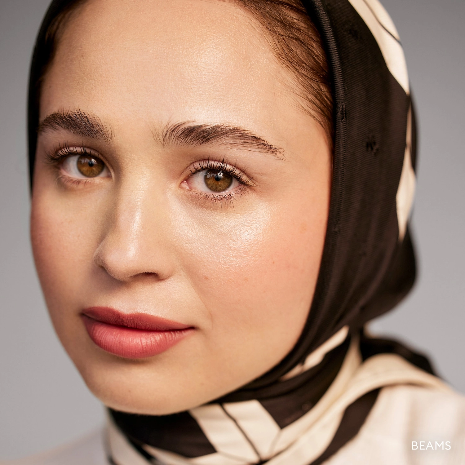 ROSE INC Lip Sculpt Clean Moisturizing Pigmented Lipstick Color: Beams - Plum - Image 3