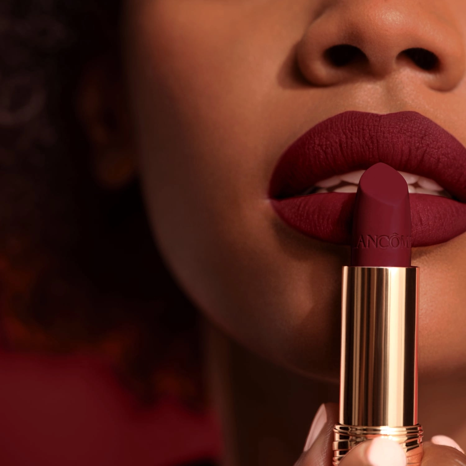 Lancôme L'Absolu Rouge Drama Matte Lipstick - 507 Mille Lupita Cool Berry Red - Image 6