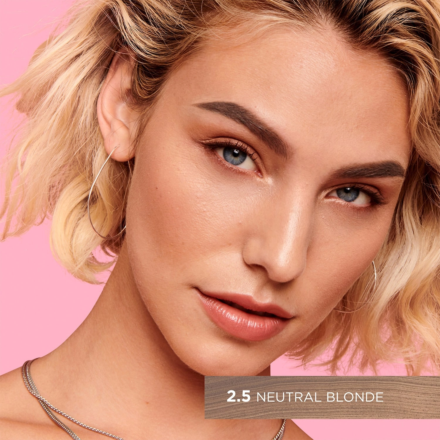 Benefit Cosmetics POWmade Waterproof Brow Pomade Color: 2.5 - Neutral Blonde - Image 4