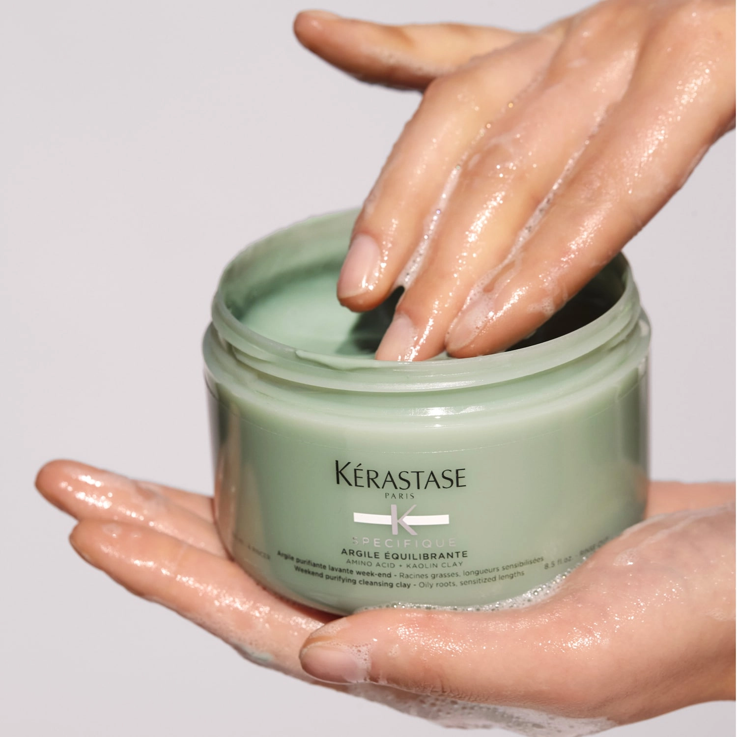 Kérastase Specifique Divalent Purifying Clay Shampoo for Oily Hair 8.5 oz / 250 mL Volumizing Fresh Scent - Image 4