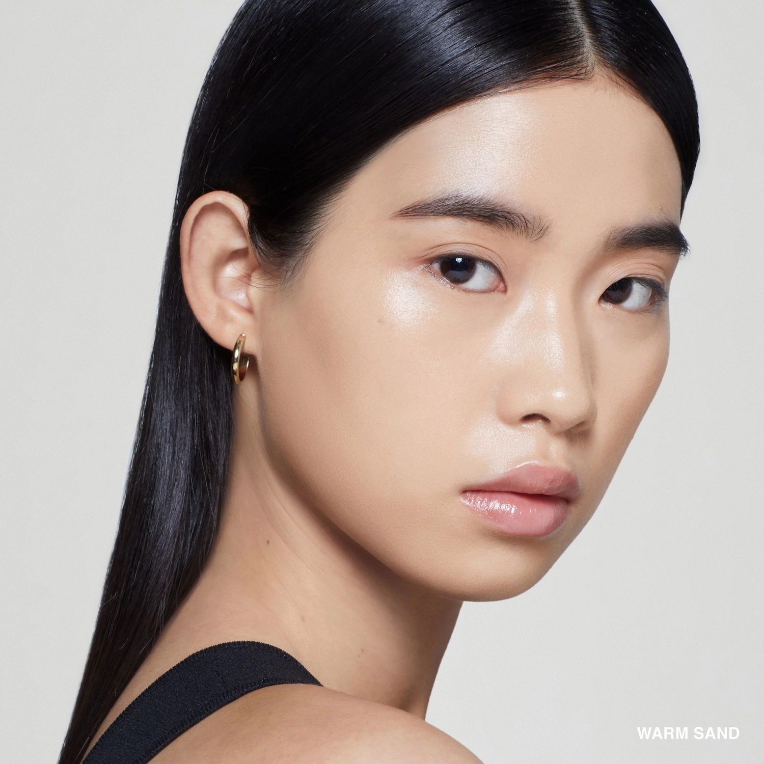 Bobbi Brown Intensive Serum Foundation SPF 40 Color: Warm Sand - Image 2