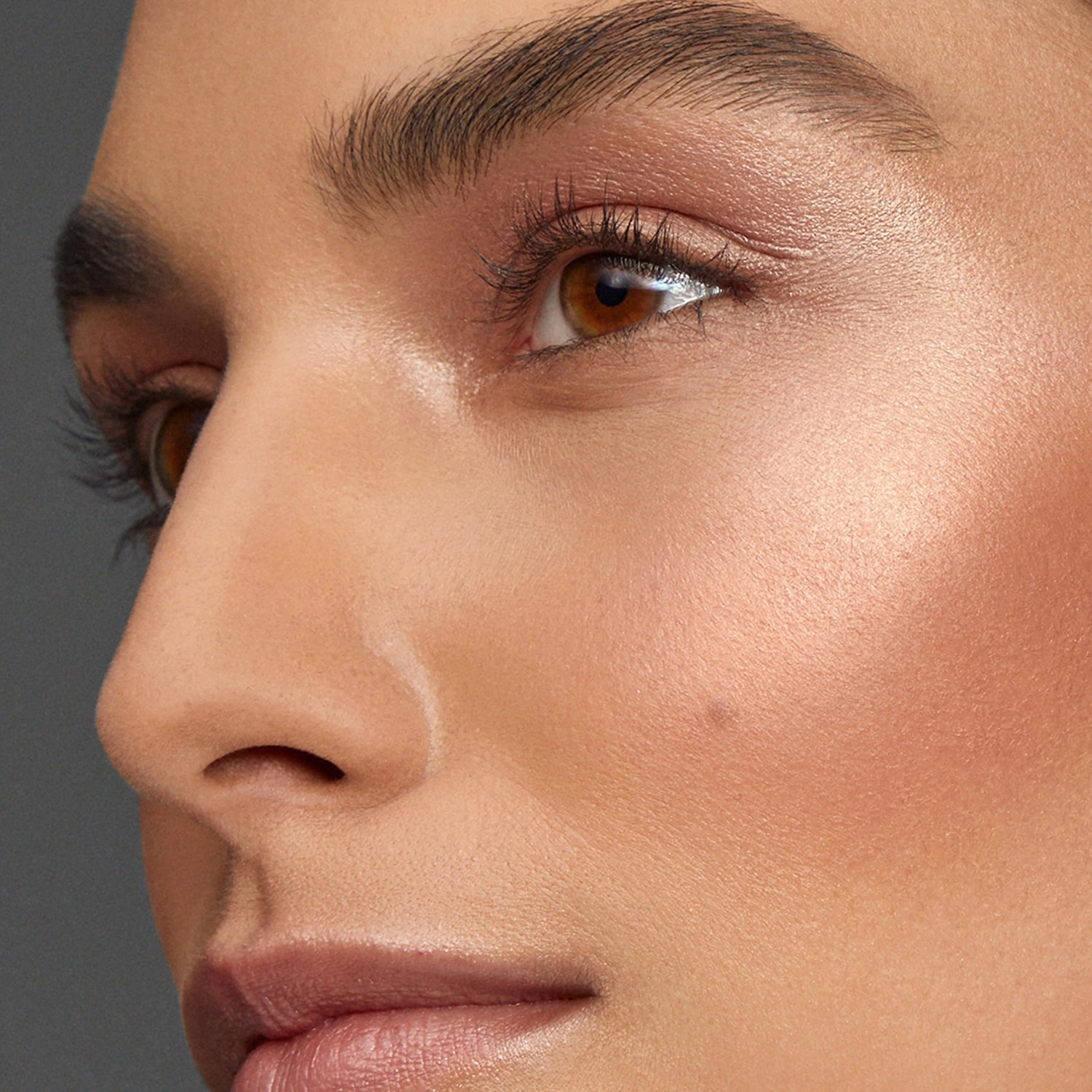 Westman Atelier Eye Pods Cream Eyeshadows Color: Tabac - Warm Bronze Limited Edition Vegan - Image 10