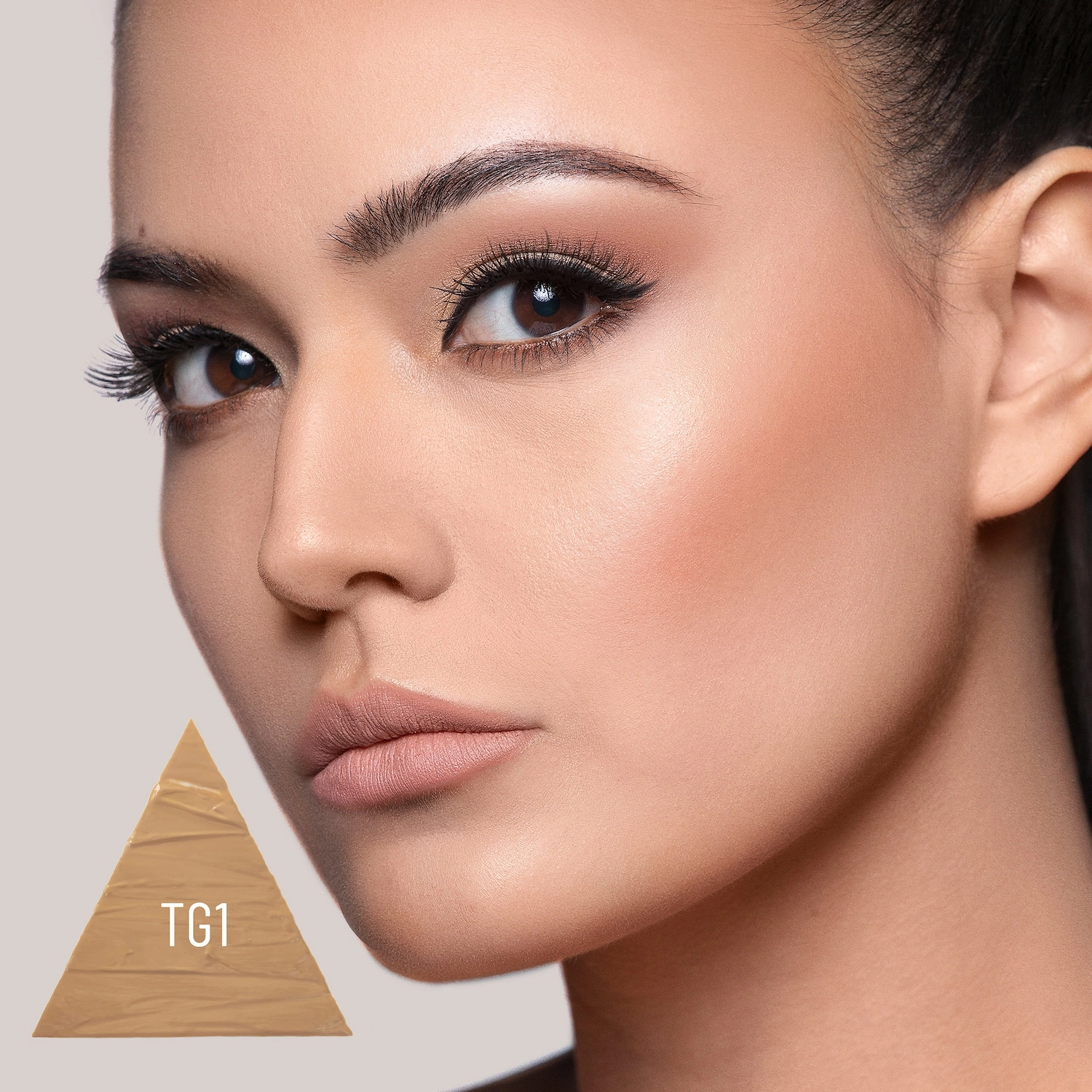 LYS Beauty Triple Fix Brightening Concealer - Color: TG1 Latte - Image 2