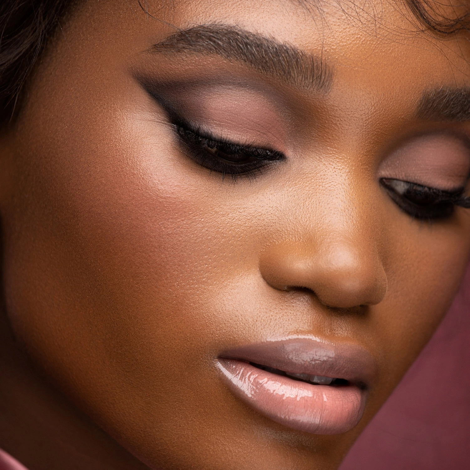 Natasha Denona I Need A Rose Lipgloss Color: Peony - Pink Vegan - Image 4