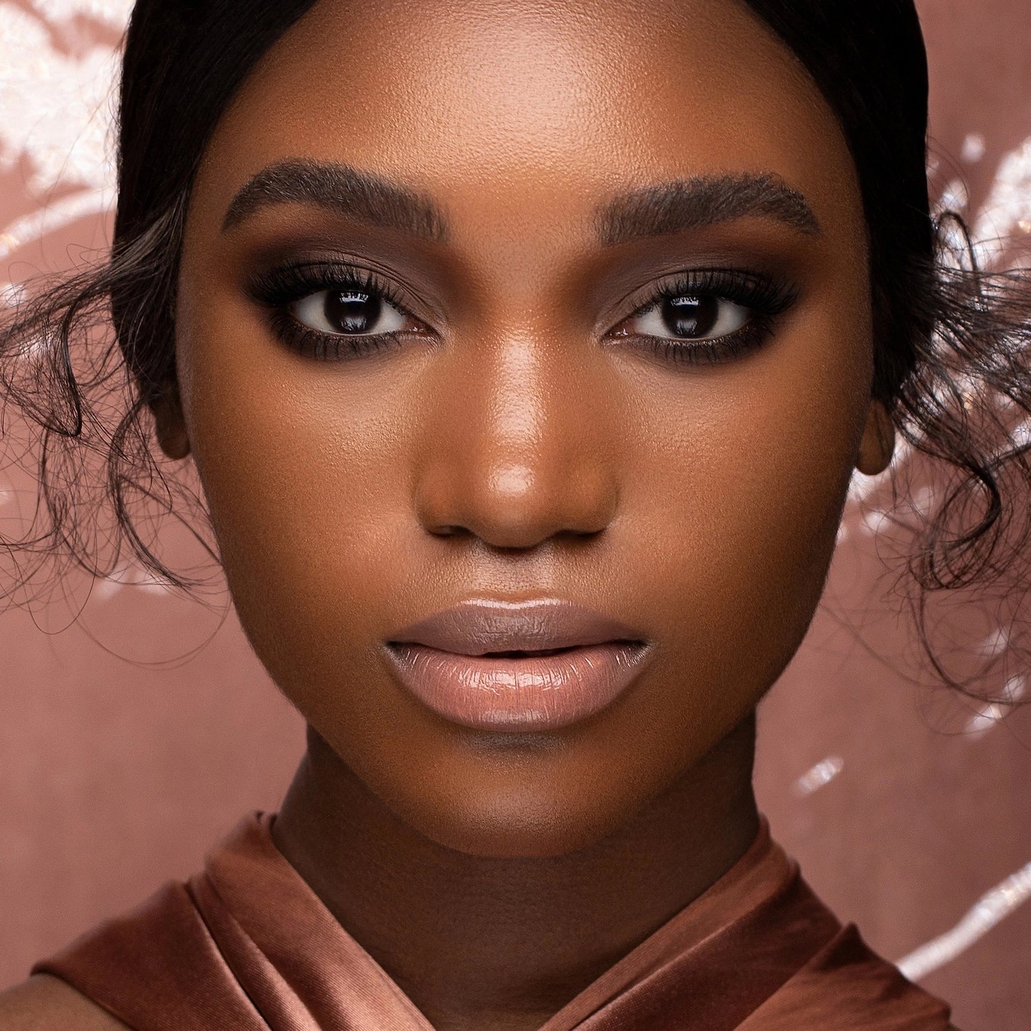 Natasha Denona I Need A Rose Lipgloss Color: Calla - Rosy Brown Vegan Plumping Hydrating Long-Wearing - Image 4