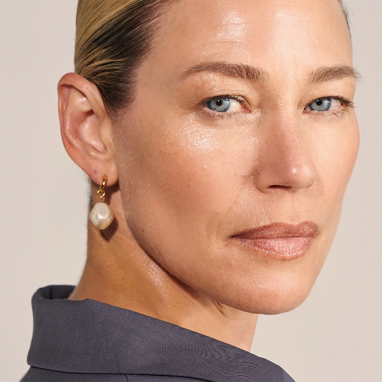 MERIT Great Skin Instant Glow Serum with Niacinamide and Hyaluronic Acid 1.69 oz / 50 ml - Image 8