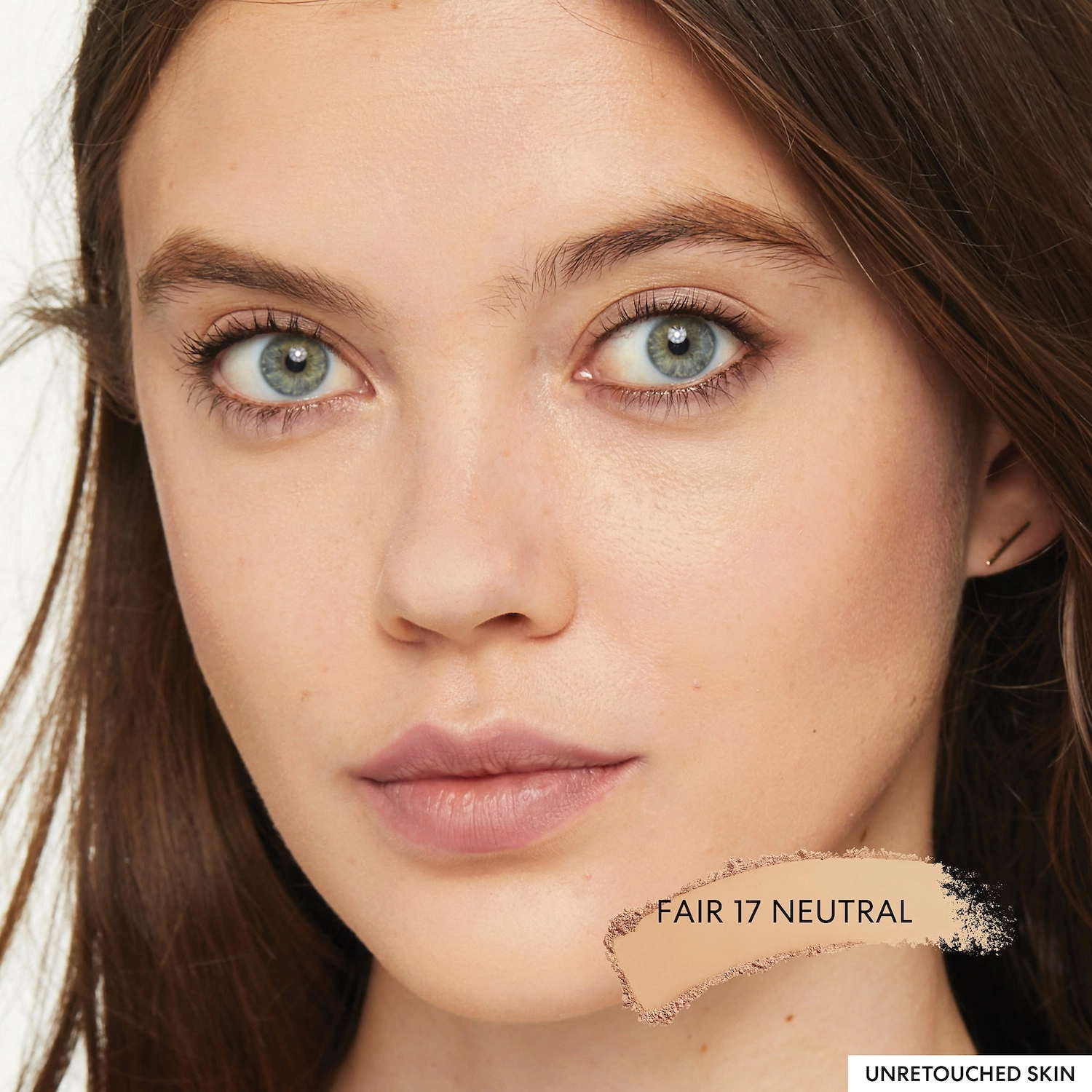 bareMinerals BAREPRO 16-HR Skin-Perfecting Powder Foundation Color: Fair 17 Neutral - Image 3